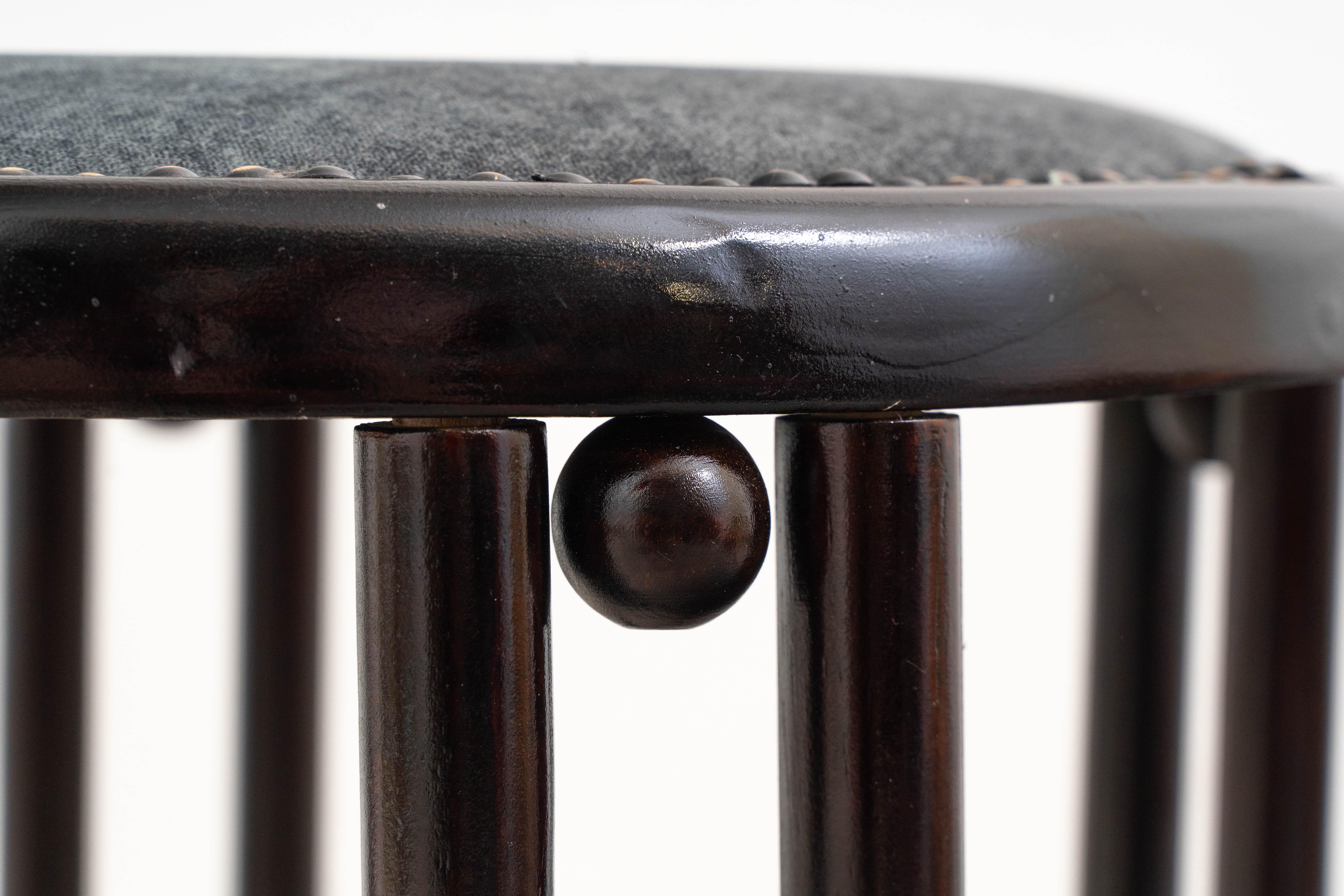 J.&J. Kohn - Josef Hoffmann - Taburete - Haya en venta 3