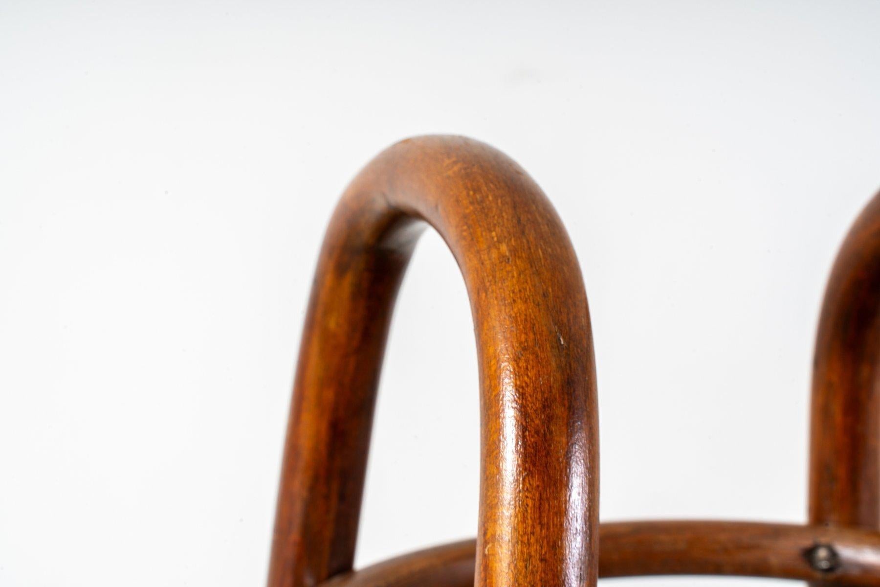 J.&J. Kohn - Pedestal - Beech In Fair Condition For Sale In Budapest, HU