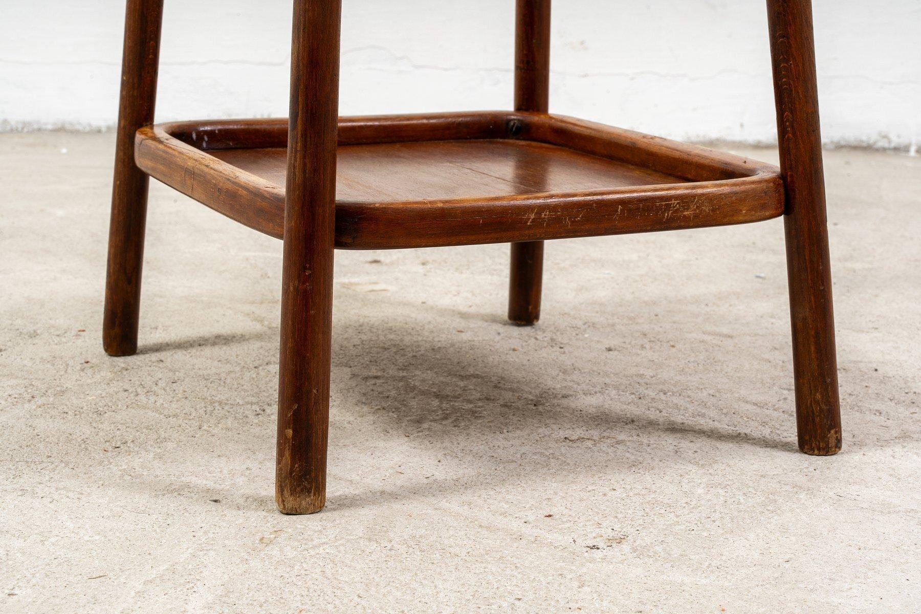 Early 20th Century J.&J. Kohn - Pedestal - Beech For Sale
