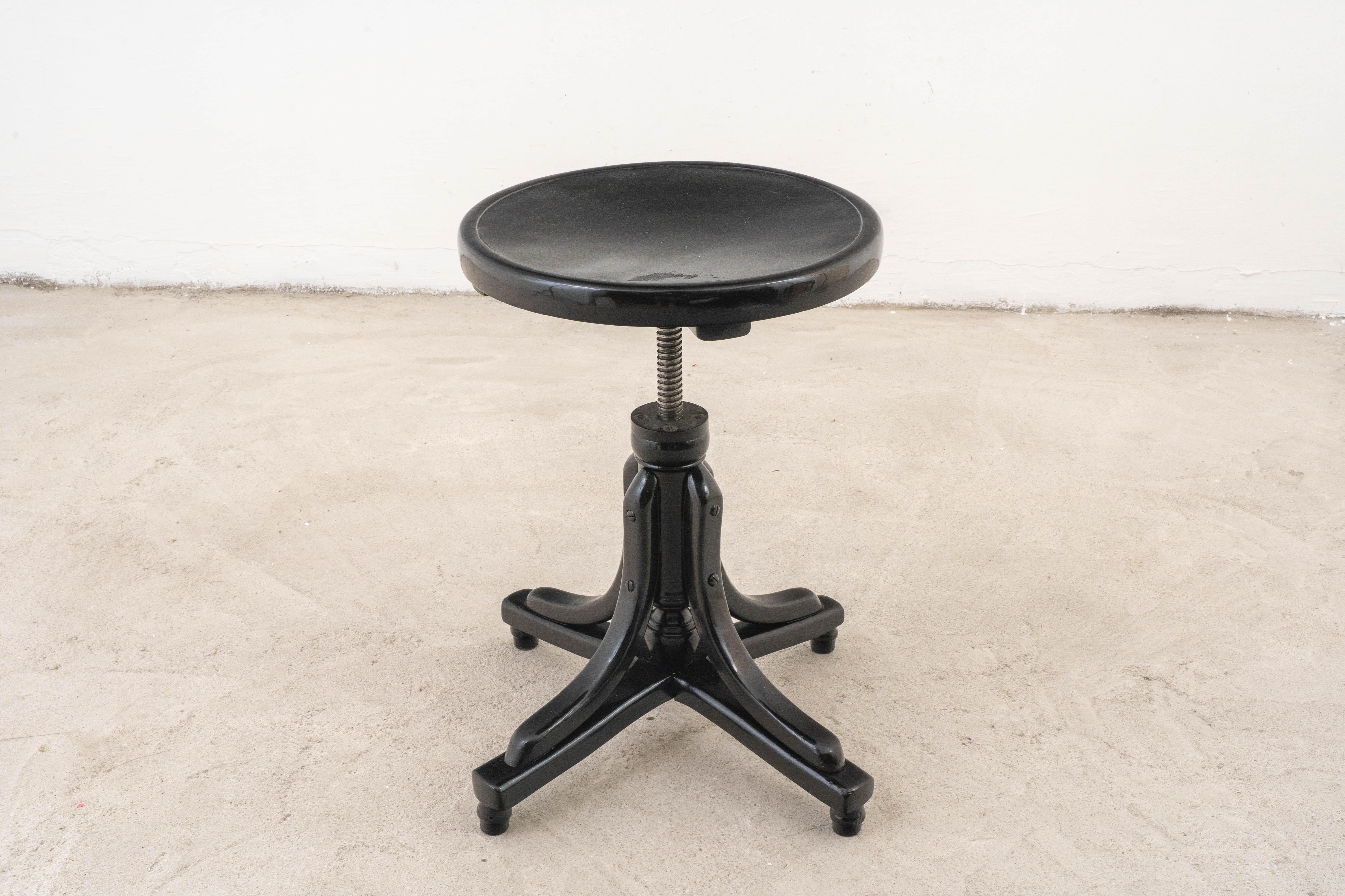 Austrian J.&J. Kohn - Piano stool - Beech For Sale
