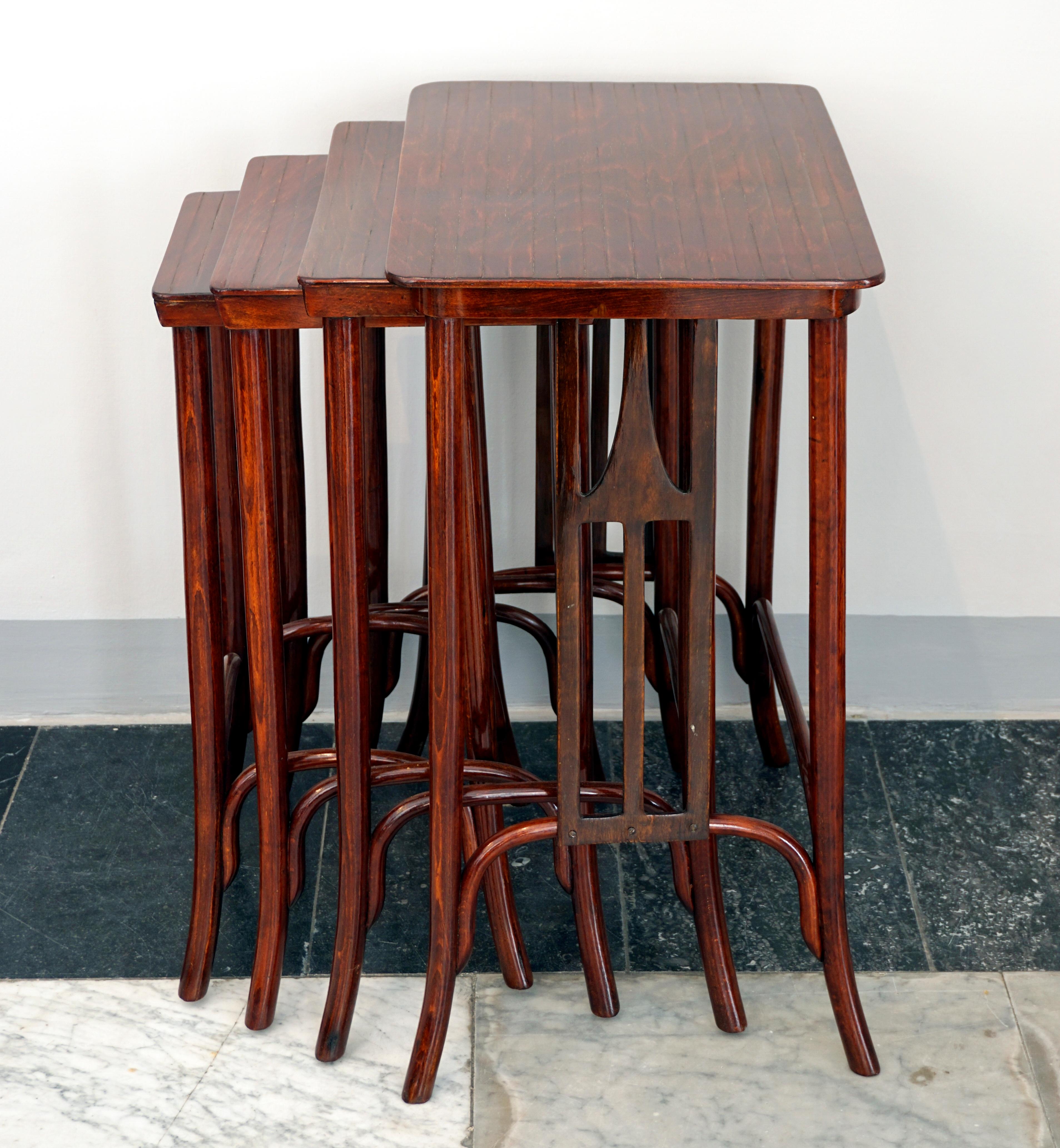 Early 20th Century J.&J. Kohn Vienna Art Nouveau Set of Nesting Tea Tables, Mahogany Stained