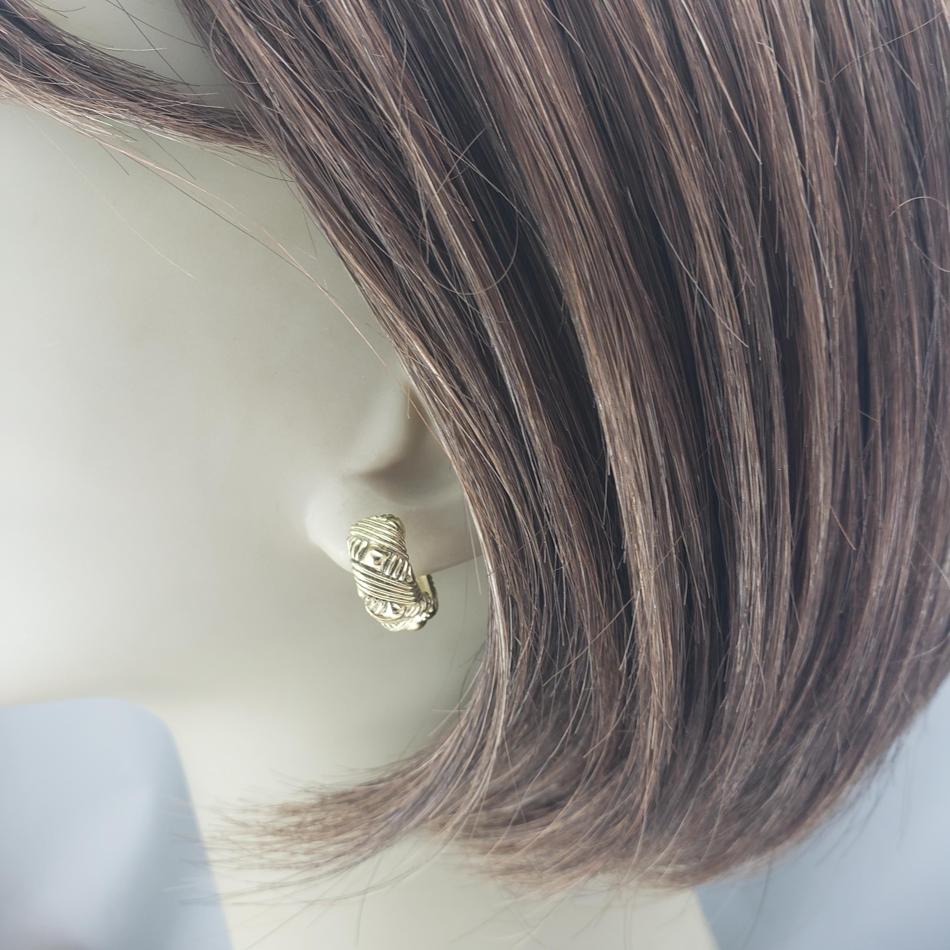 J.J. Marco 18K Yellow Gold Huggie Hoop Earrings #20998 For Sale 4