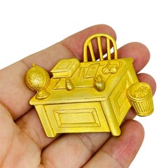 JJ signed vintage gold tone desk study designer brooch