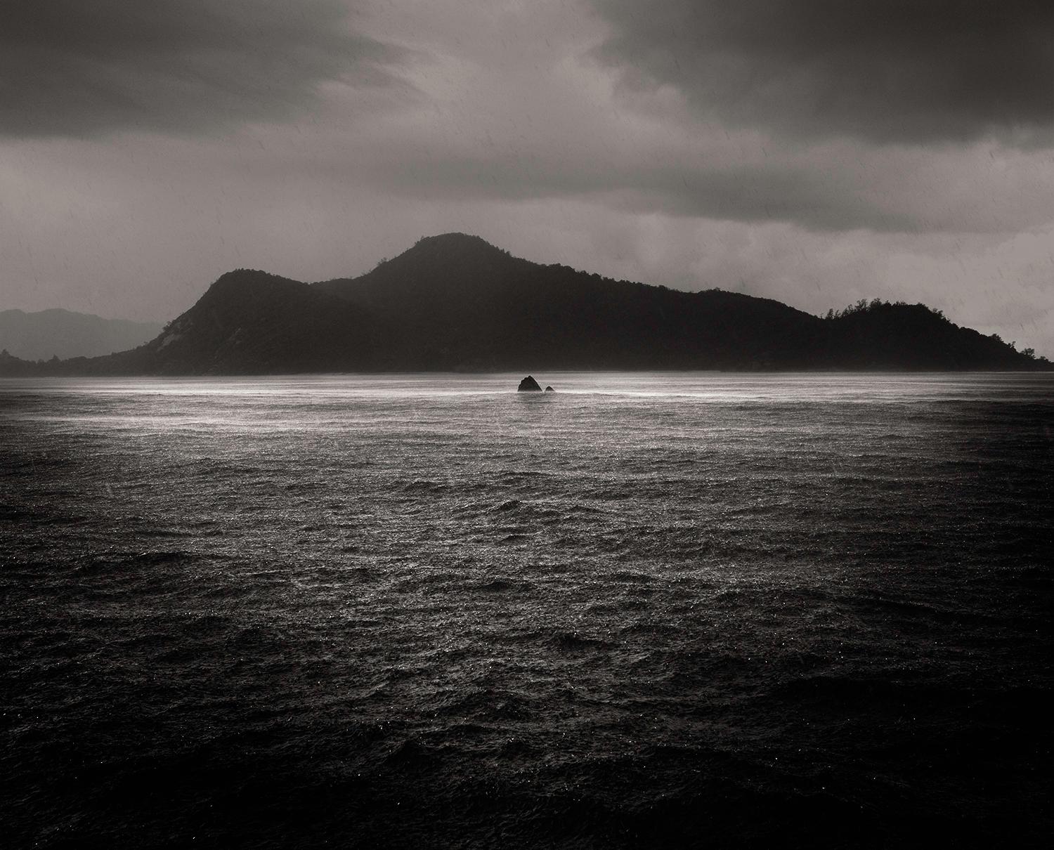 Landscape Photograph JJK - Seychellen Rock, Photographie, Limited Edition, Stone, Ocean, Sea, Nature