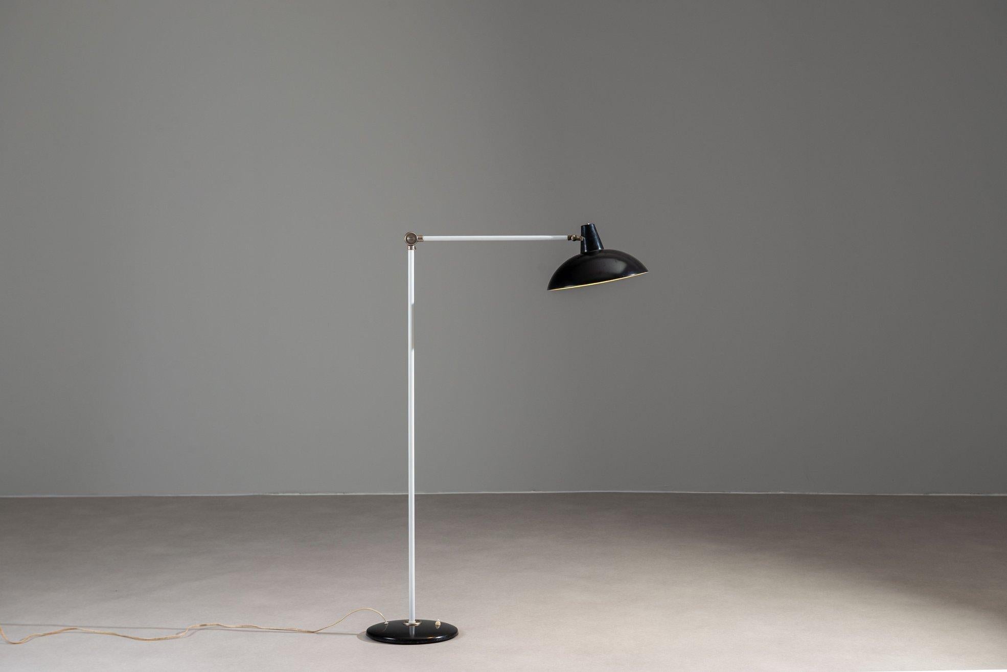 JJM Hoogervorst floor lamp black Anvia Almelo The Netherlands 1950 (Niederländisch) im Angebot
