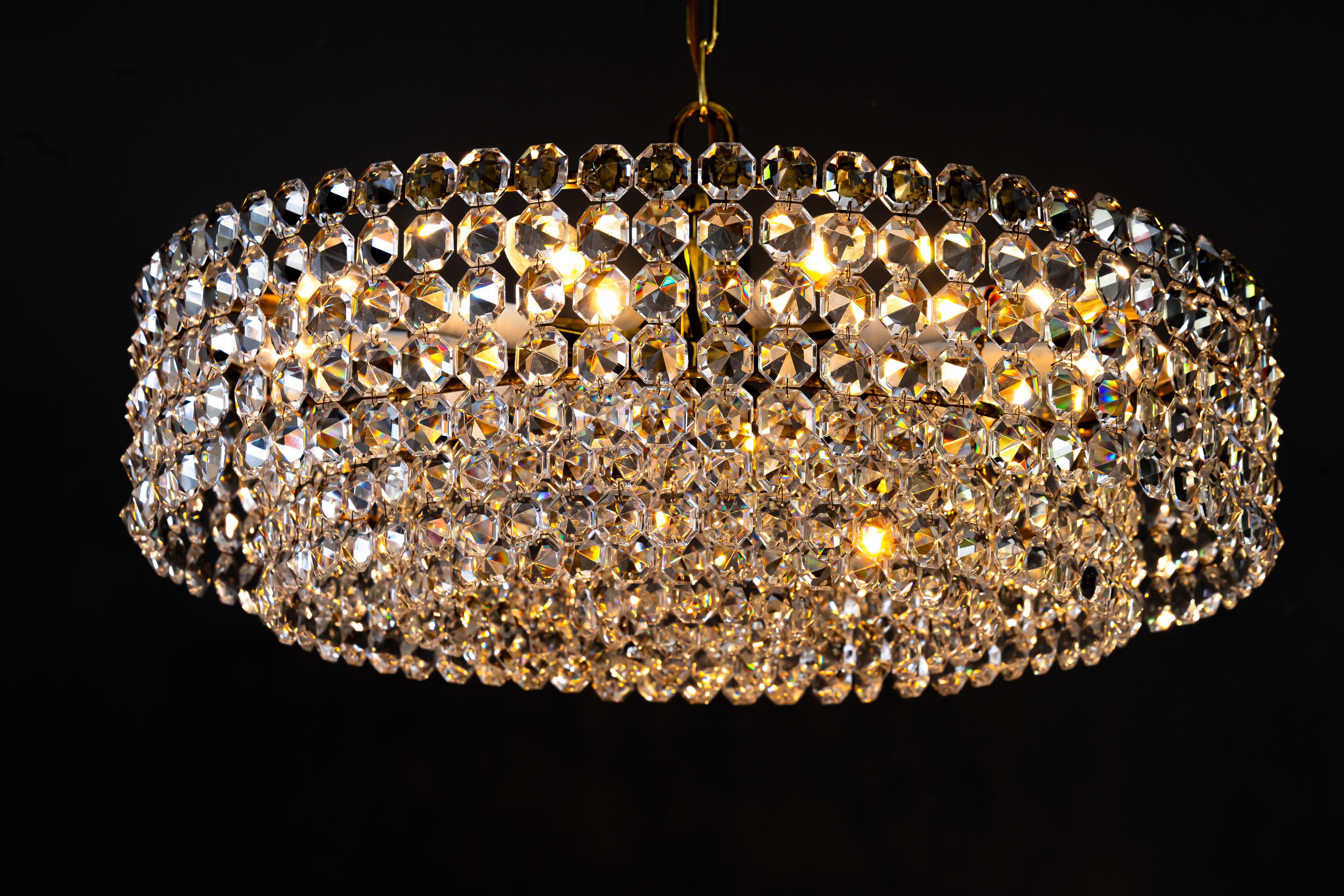 J.L. Lobmeyr crystal chandelier vienna around 1950s ( signed ) For Sale 4
