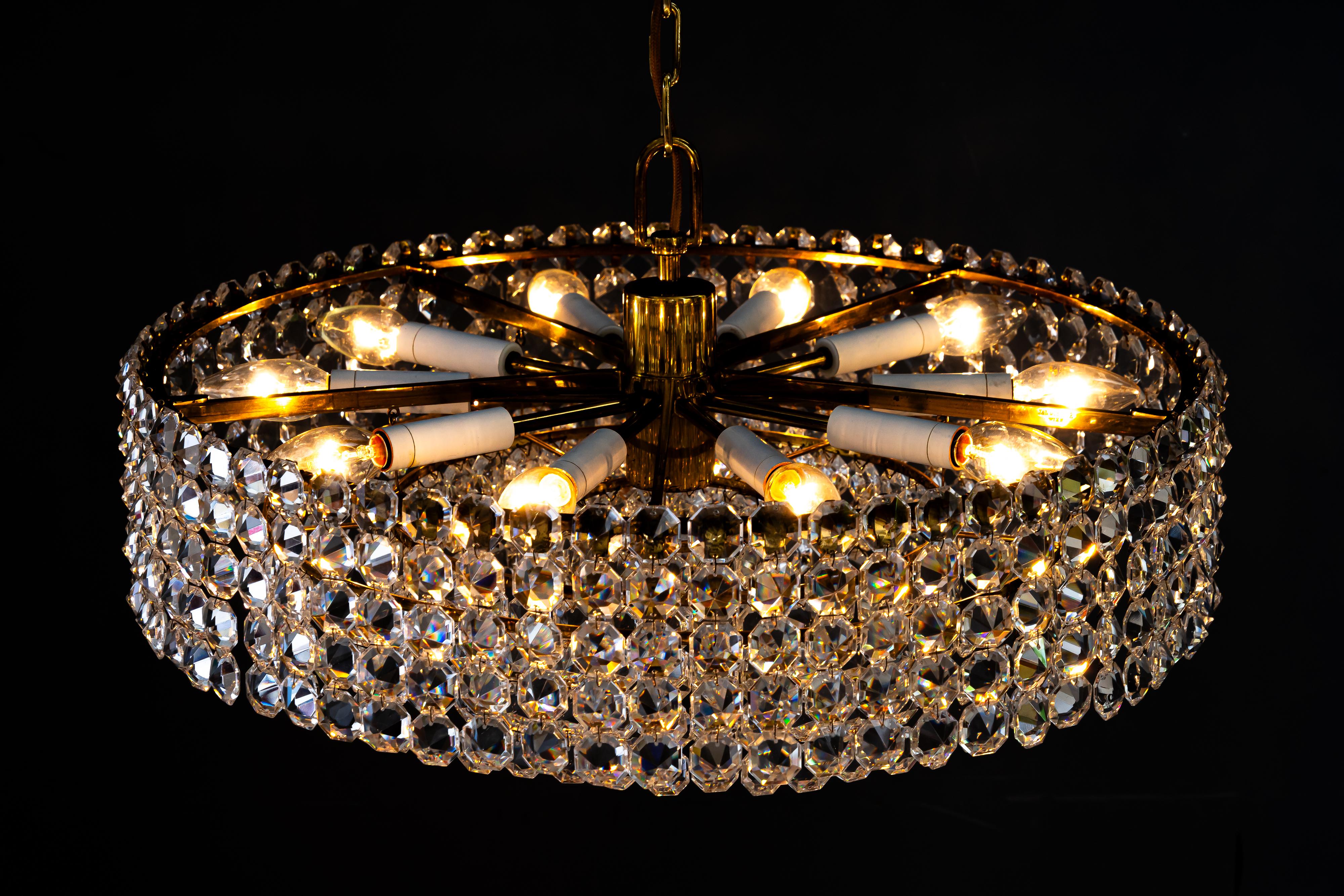 J.L. Lobmeyr crystal chandelier vienna around 1950s ( signed ) For Sale 5