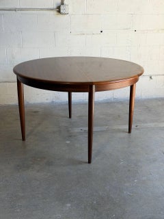 J.L. Møller Rosewood Dining Table Oval Expanding Wooden Furniture MCM 1960s