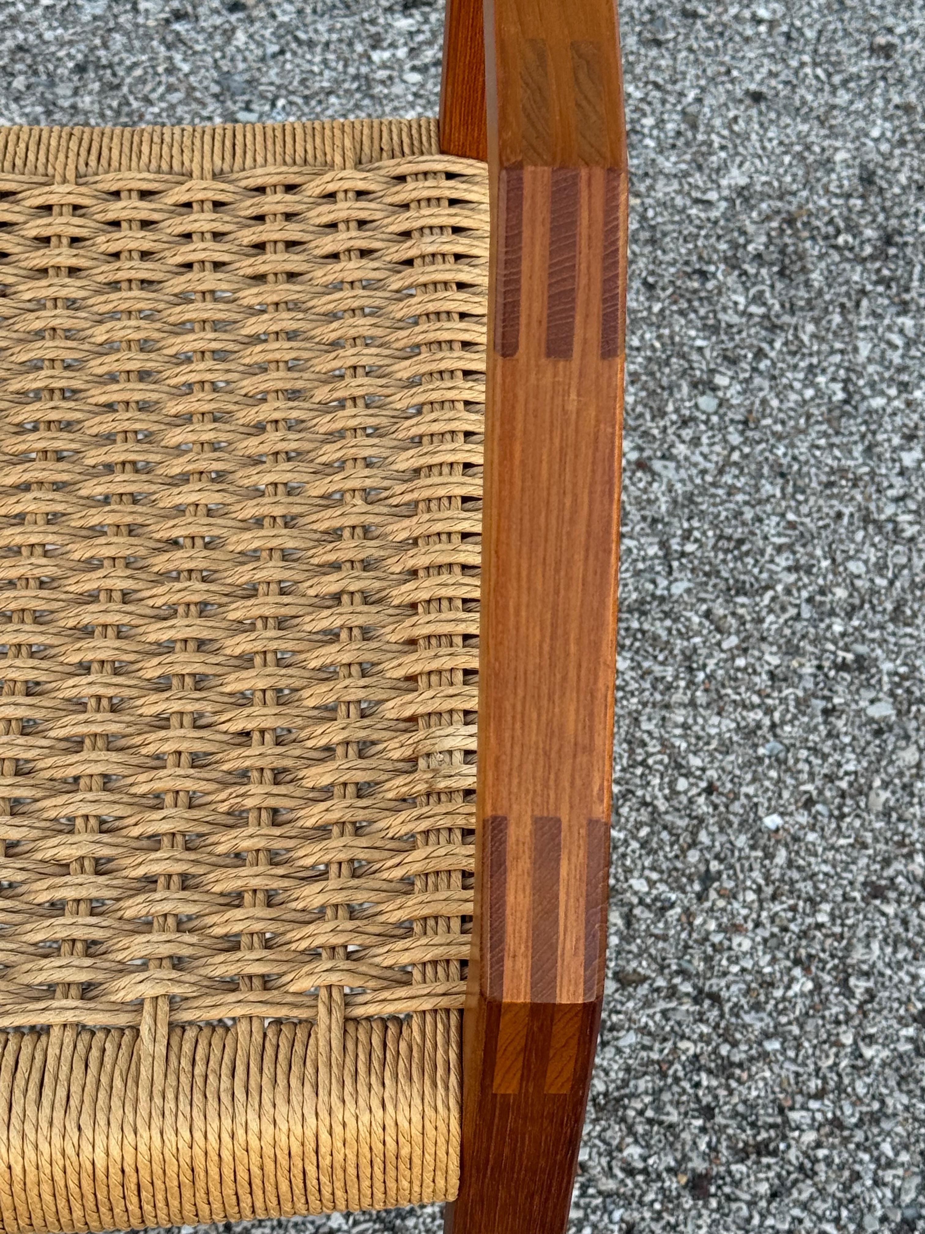 J.L. Moller Model #404 Danish Teak Arm Dining Desk Chair - Mid-Century Modern - im Angebot 8