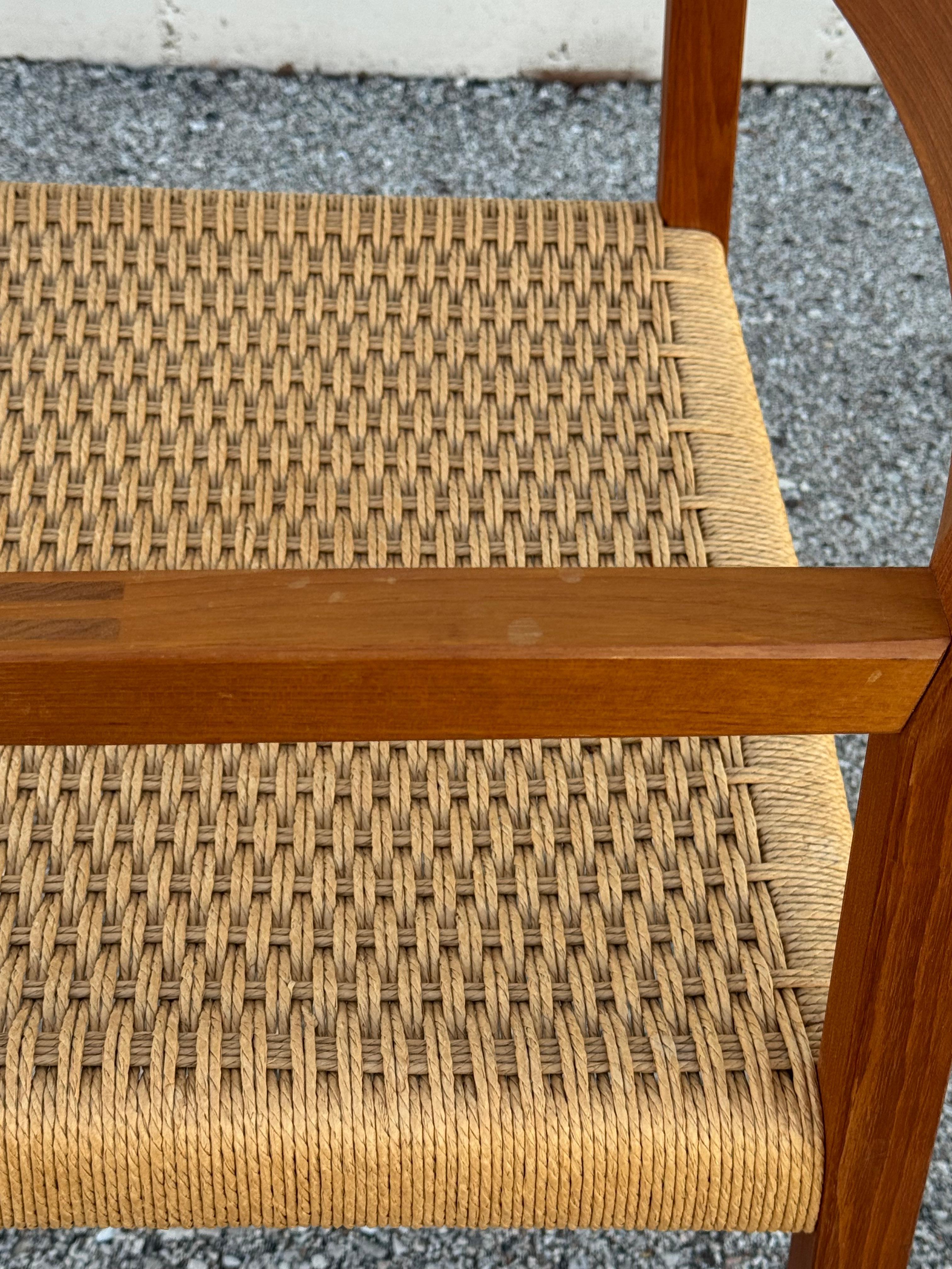 J.L. Moller Model #404 Danish Teak Arm Dining Desk Chair - Mid-Century Modern - im Angebot 9