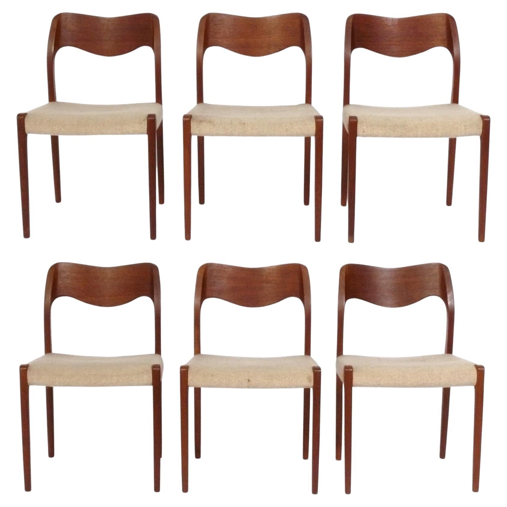 JL Moller Teak Danish Modern Model 71 Dining Chairs - Set of Six Reupholstered For Sale