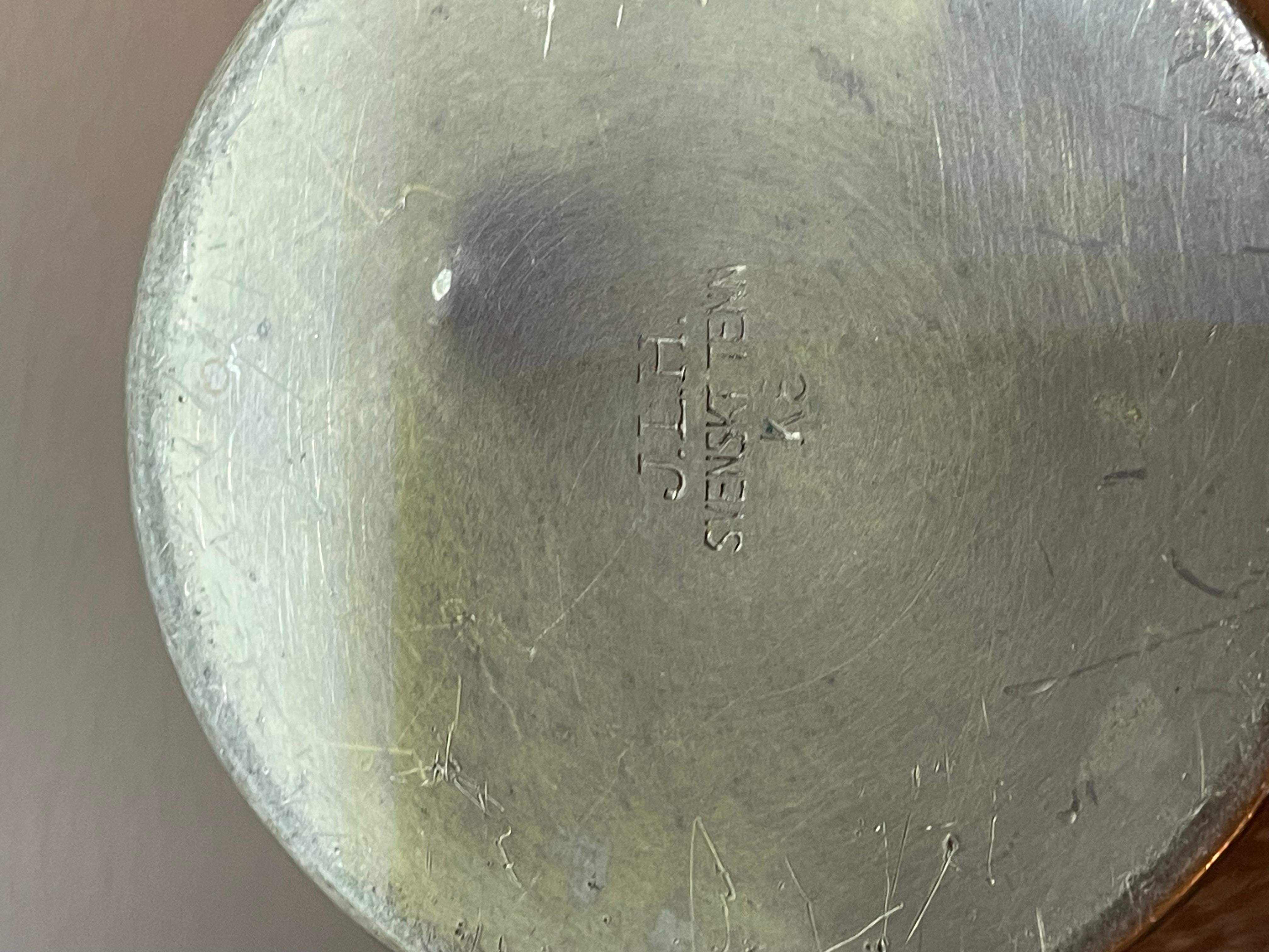 Vaso ad anfora in peltro lucido di J.L.A. per Svenskt Tenn, Svezia, 1930 In condizioni buone in vendita a Stockholm, SE
