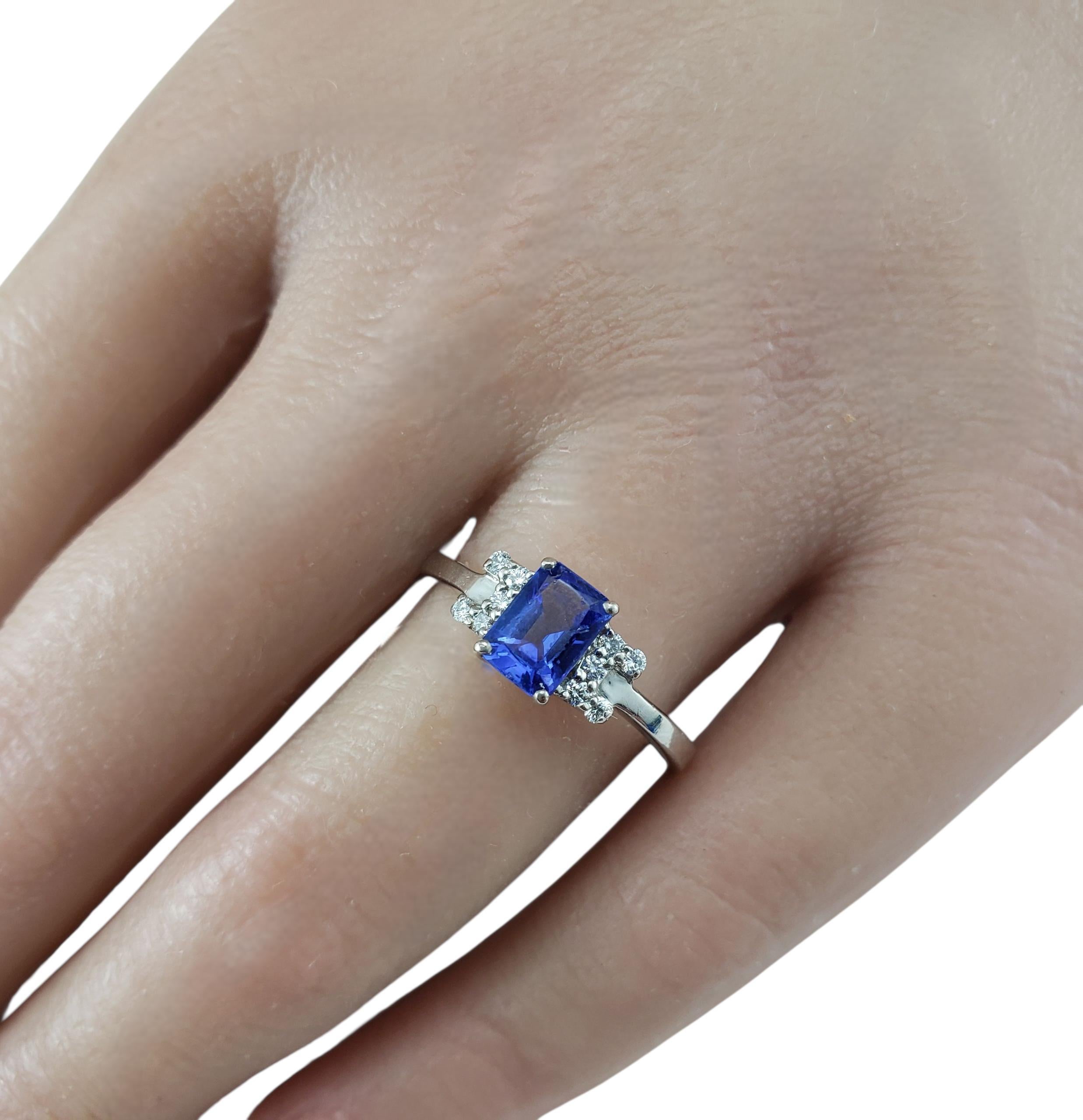 JLJ Anello di platino con tanzanite e diamanti misura 9,25 #23313 in vendita 2