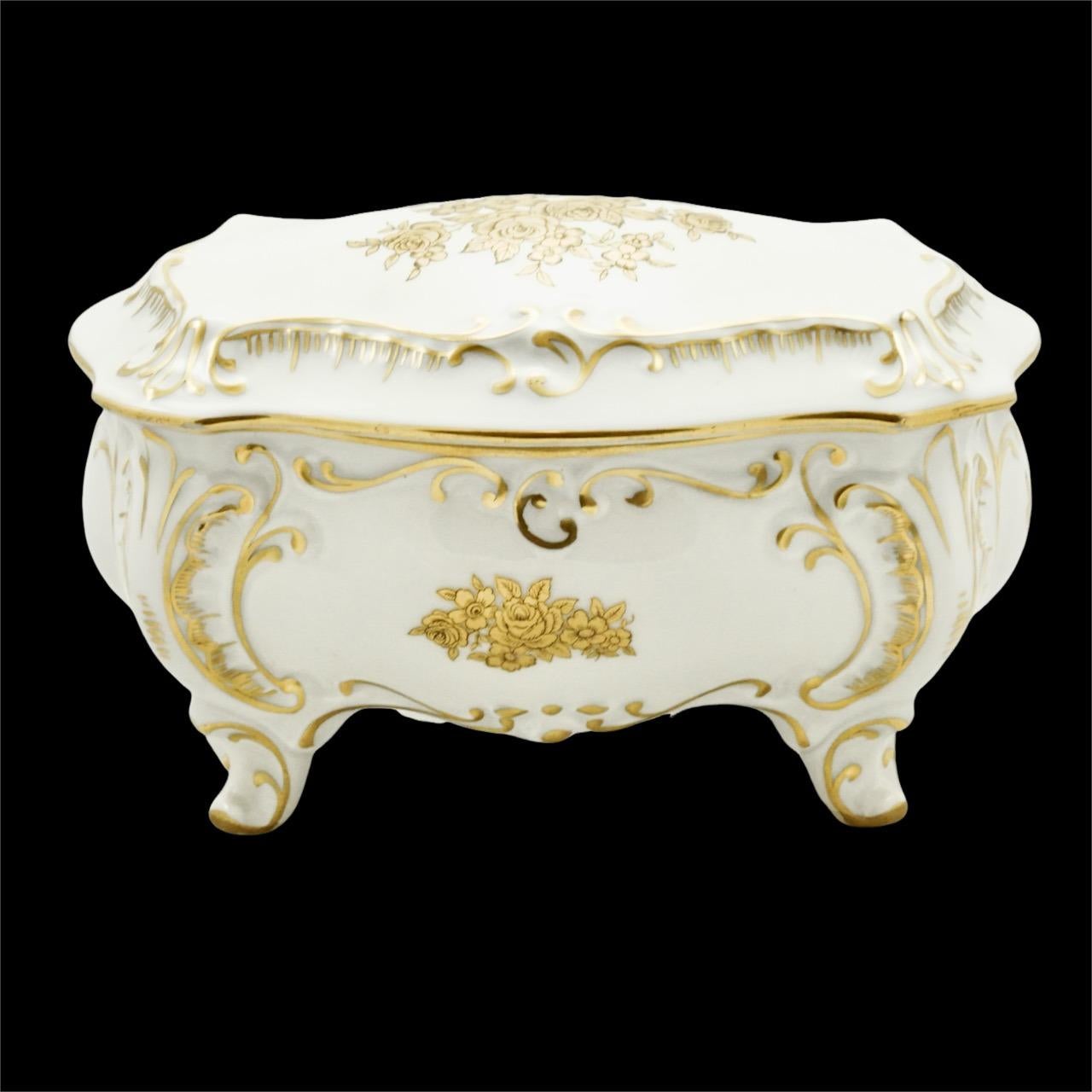 Boîte à bijoux JLMENAU par Graf von Henneberg Porzellan or à fleurs Allemagne de l'Est en vente 2