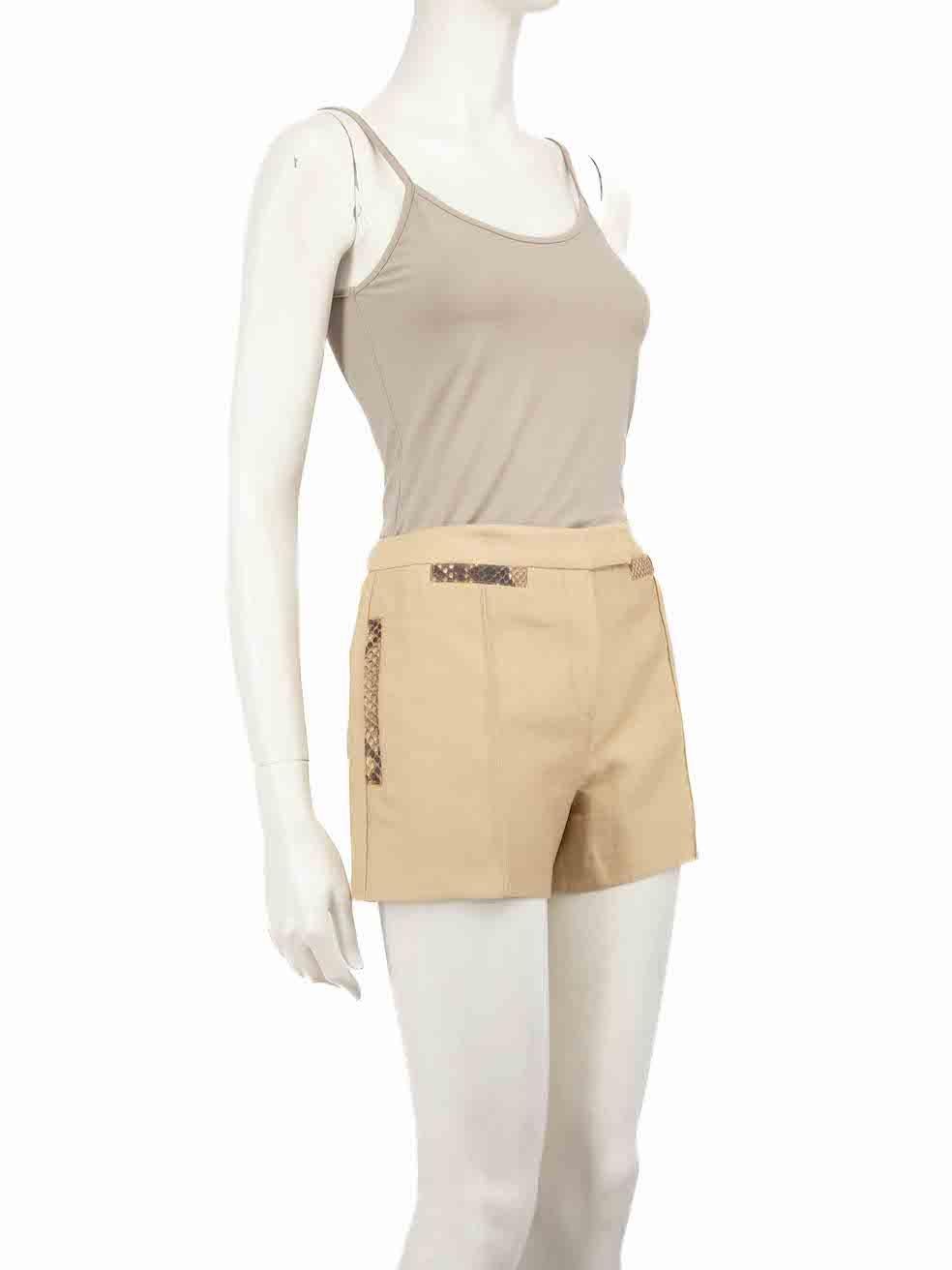 CONDITION is Very good. Minimal wear to shorts is evident. Minimal pilling to snakeskin leather panel on this used J.Mendel designer resale item.
 
 
 
 Details
 
 
 Beige
 
 Cotton
 
 Shorts
 
 Python leather trim
 
 4x Front pockets
 
 Fly zip and