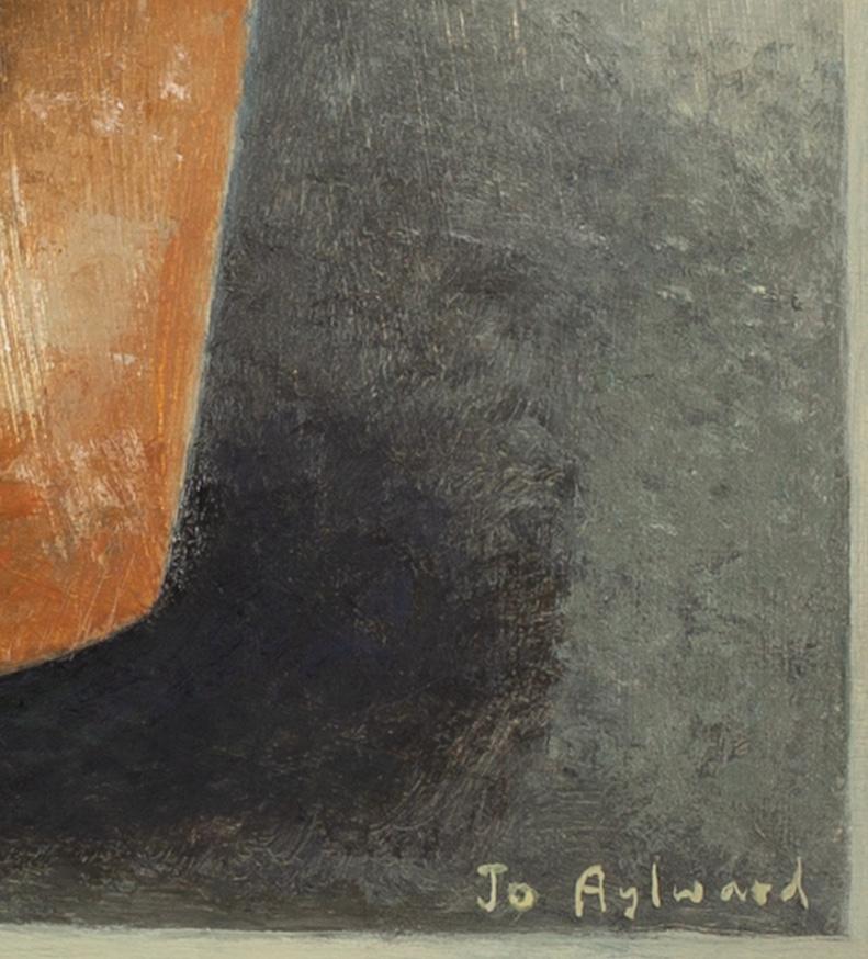 Primula in un vecchio vaso di terracotta, 2024 - Natura morta di fiori e farfalle - Pittura ad olio - Figurative Painting Marrone di Jo Aylward
