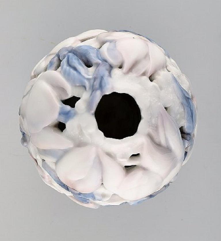 Porcelaine Jo Hahn Locher pour Bing & Grøndahl:: Vase Art nouveau précoce:: 19e siècle en vente