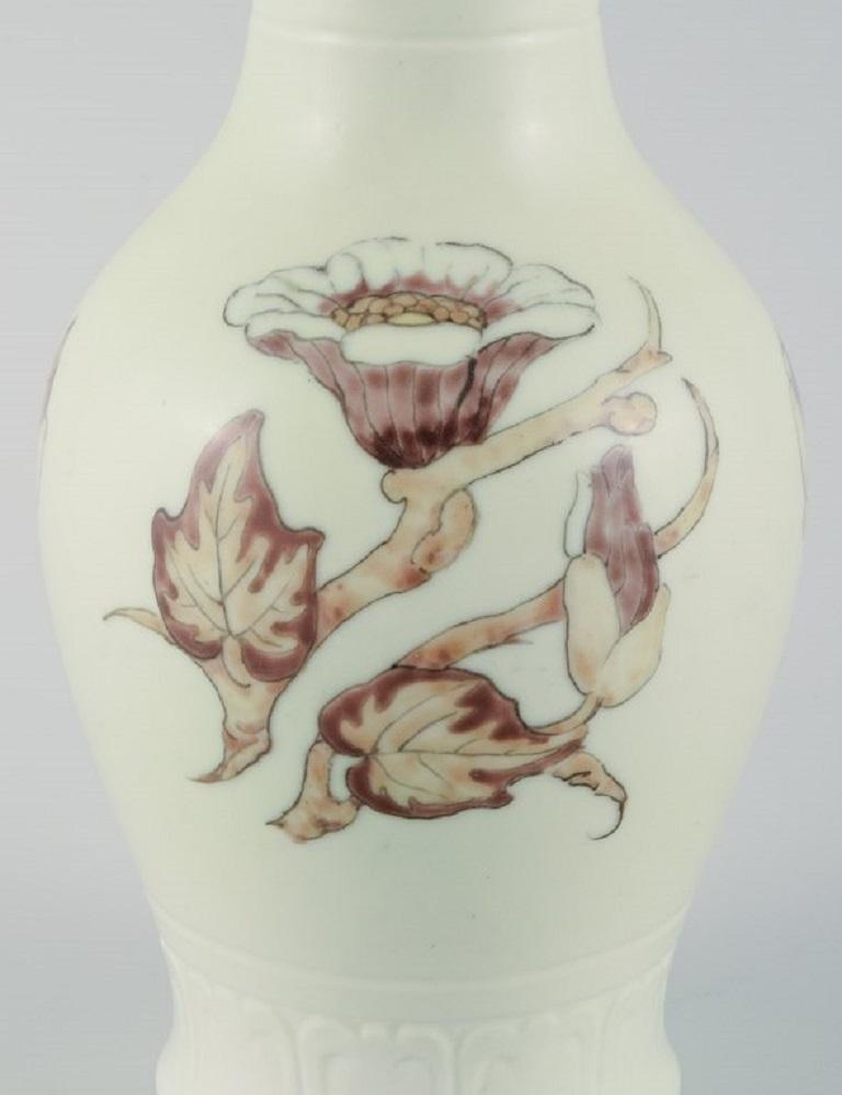 Peint à la main Jo Hahn Locher pour Bing & Grøndahl, vase Art déco unique en vente