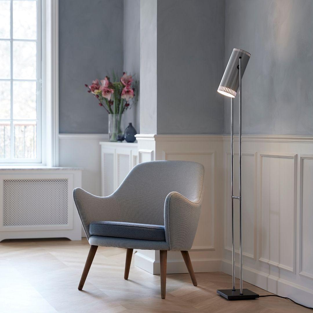 Jo Hamburg 'Trombone' floor lamp in brushed aluminum for Warm Nordic

Founded in 2018, Warm Nordic combines minimalist Scandinavian design principles with a focus on creating warm and inviting living spaces. With design history, quality, and