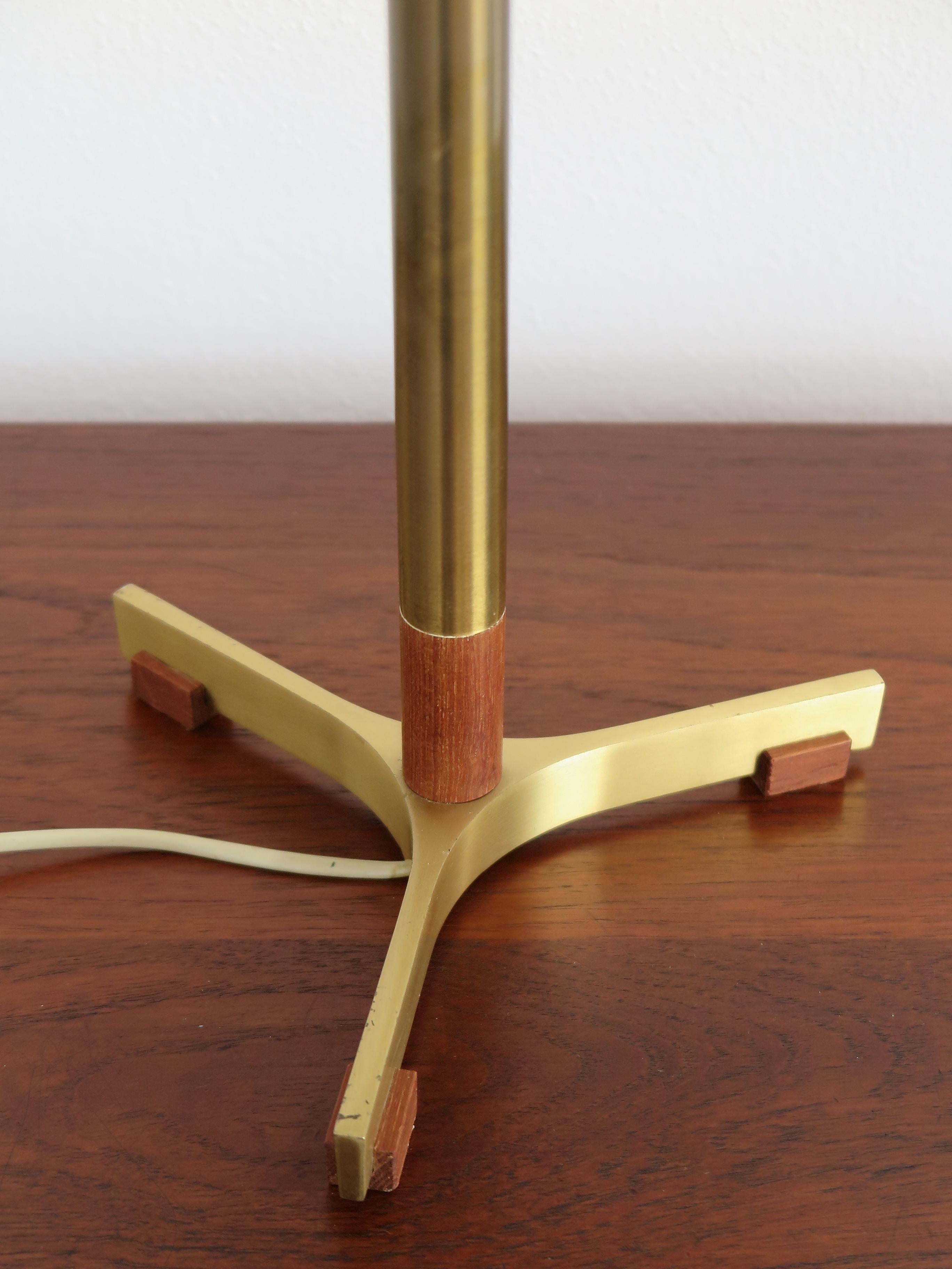 Jo Hammerborg Brass Teak Scandinavian President Lamp for Fog & Morup, 1960s For Sale 2