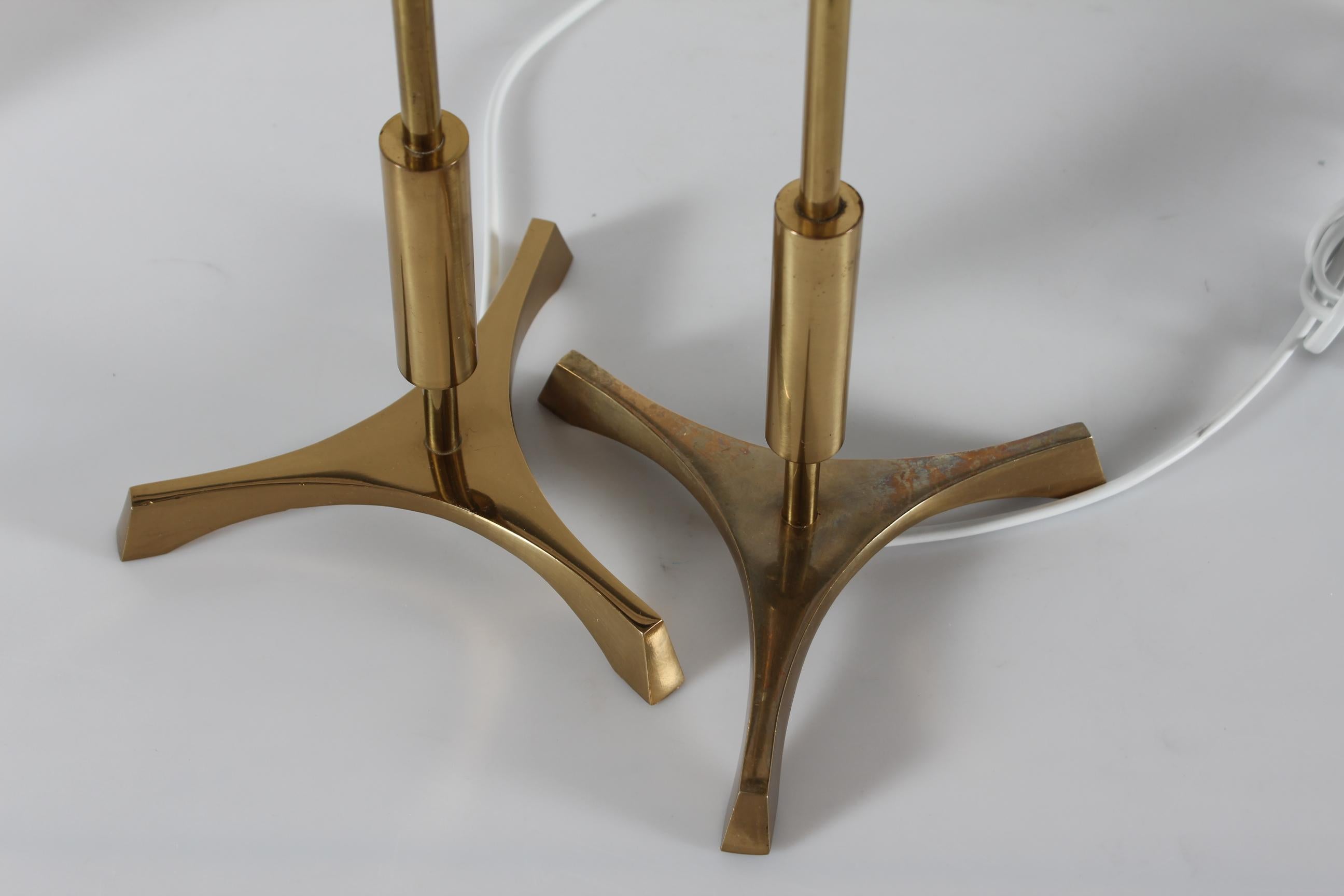 Scandinavian Modern Jo Hammerborg Style Pair Danish Tripod Table Lamps, Brass with New Shades 60s For Sale