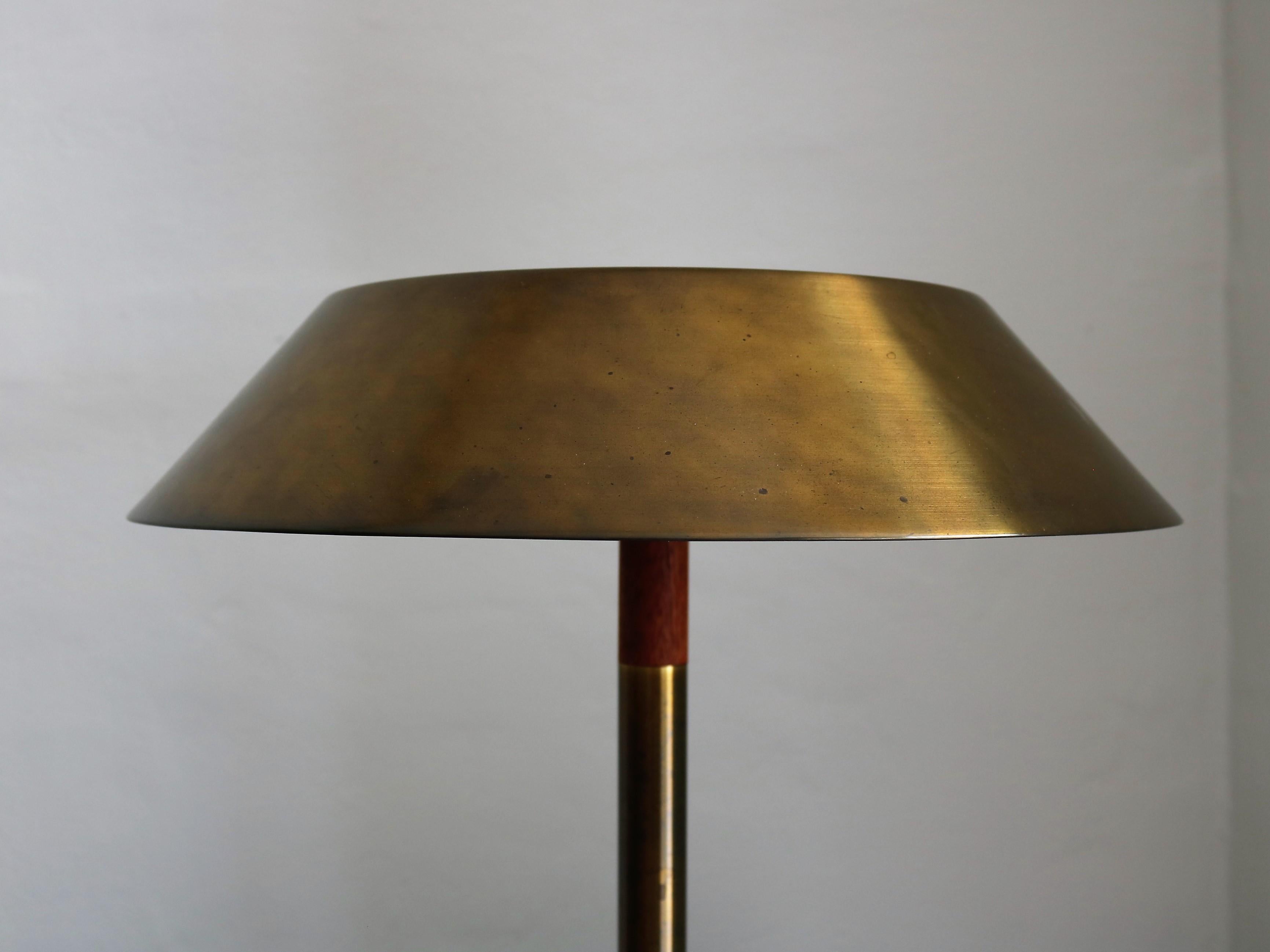 Danish Jo Hammerborg Table Lamp in Brass and Teak Wood Model President