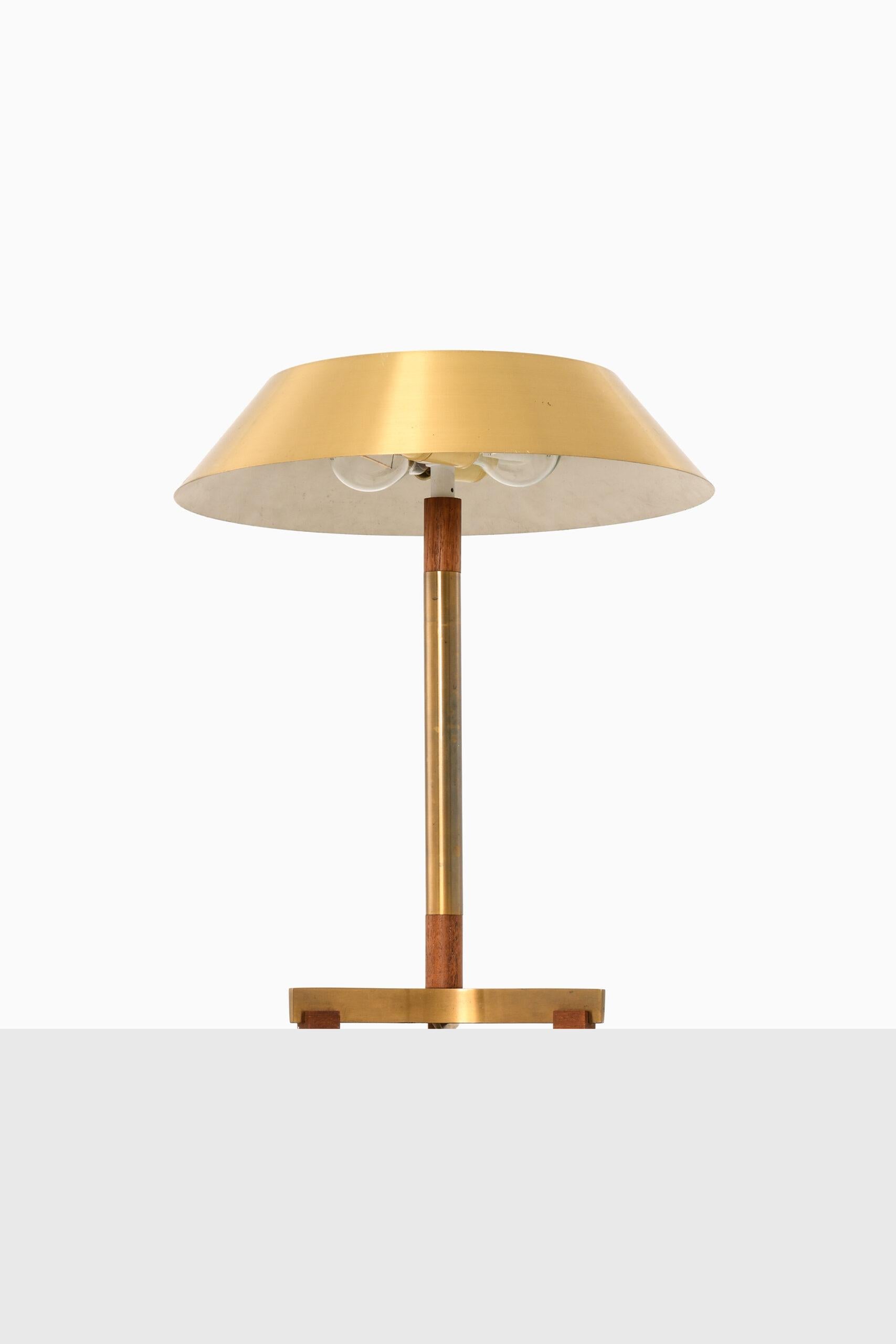 Rare table lamp model President designed by Jo Hammerborg. Produced by Fog & Mørup in Denmark.