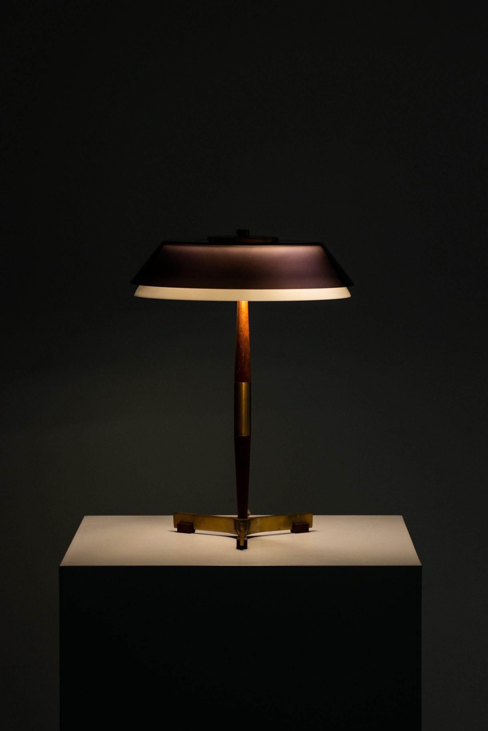 Scandinavian Modern Jo Hammerborg Table Lamp Model Senior Produced by Fog & Mørup in Denmark