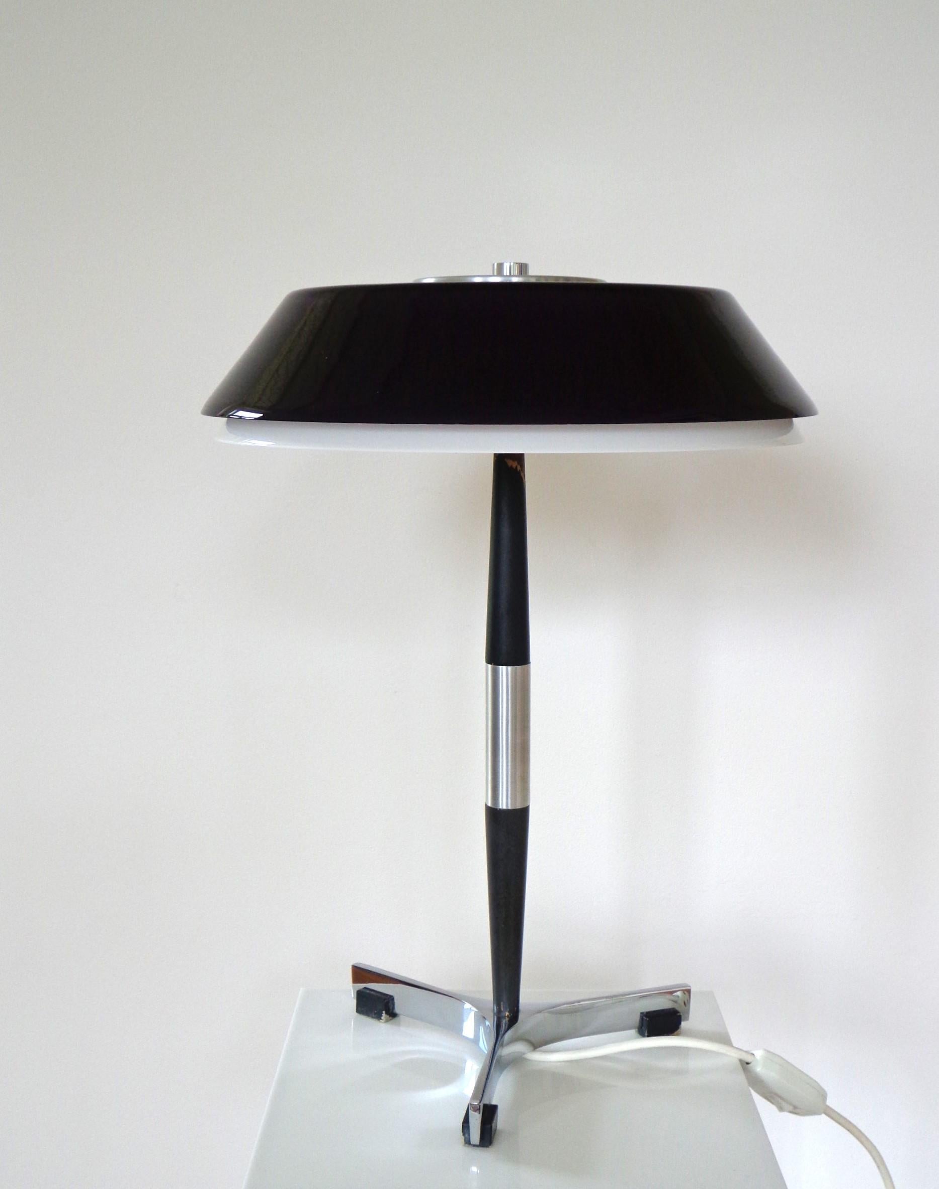 Scandinavian Modern Jo Hammerborg Table Lamp Model Senior Produced by Fog & Mørup in Denmark For Sale
