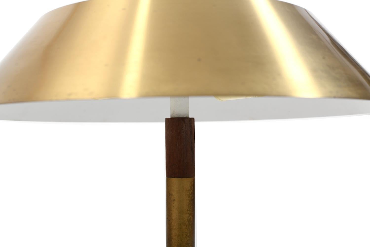 Jo Hammerborg lampe de bureau « President » en teck et laiton, années 1960 Bon état - En vente à Handewitt, DE