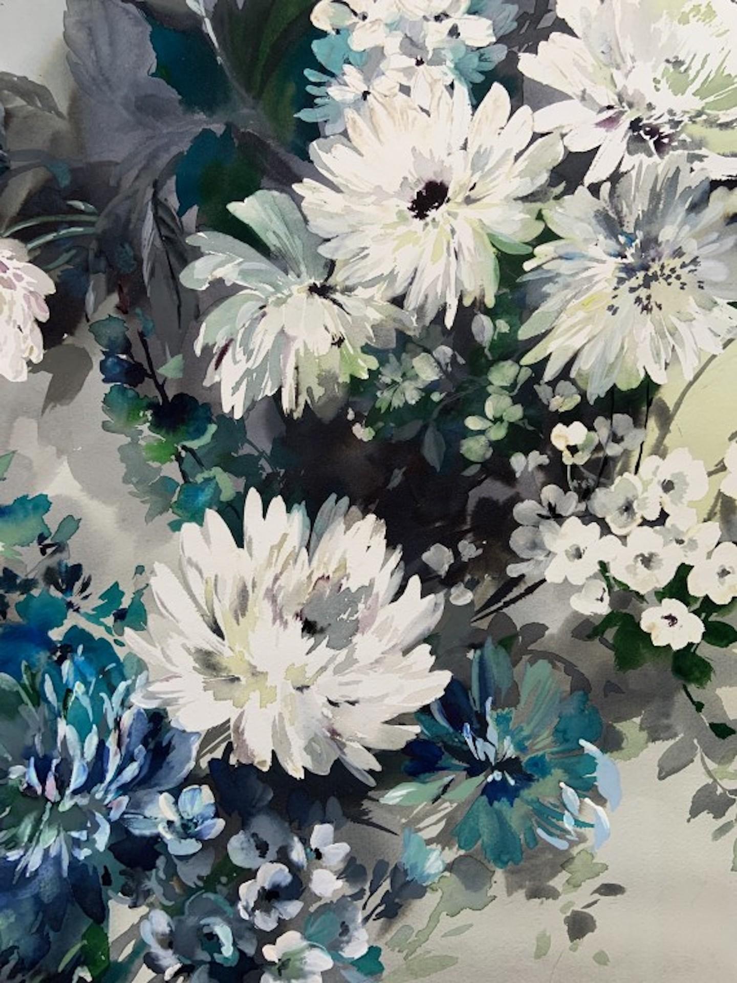 Jo Haran, Petalled Grey, Quadro floreale originale, Arte accessibile in vendita 1