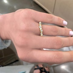 Anillo Cubo del Caos de Oro Reflectante con Diamante Blanco talla princesa, Jo Hayes Ward