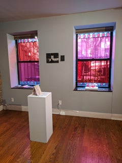 Jo Yarrington, Rot  Code Mapping, 2020, Mixed Media, 7 x 13x 9 Zoll, Text