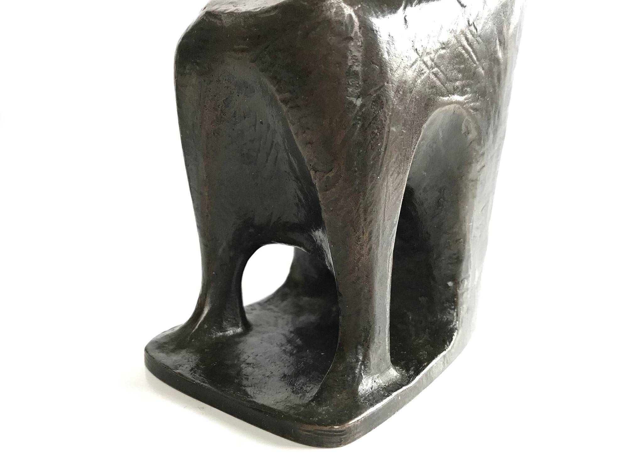 „Sitt-Figur mit Blick auf“ Moderne Bronze aus der Mitte des Jahrhunderts  im Angebot 6
