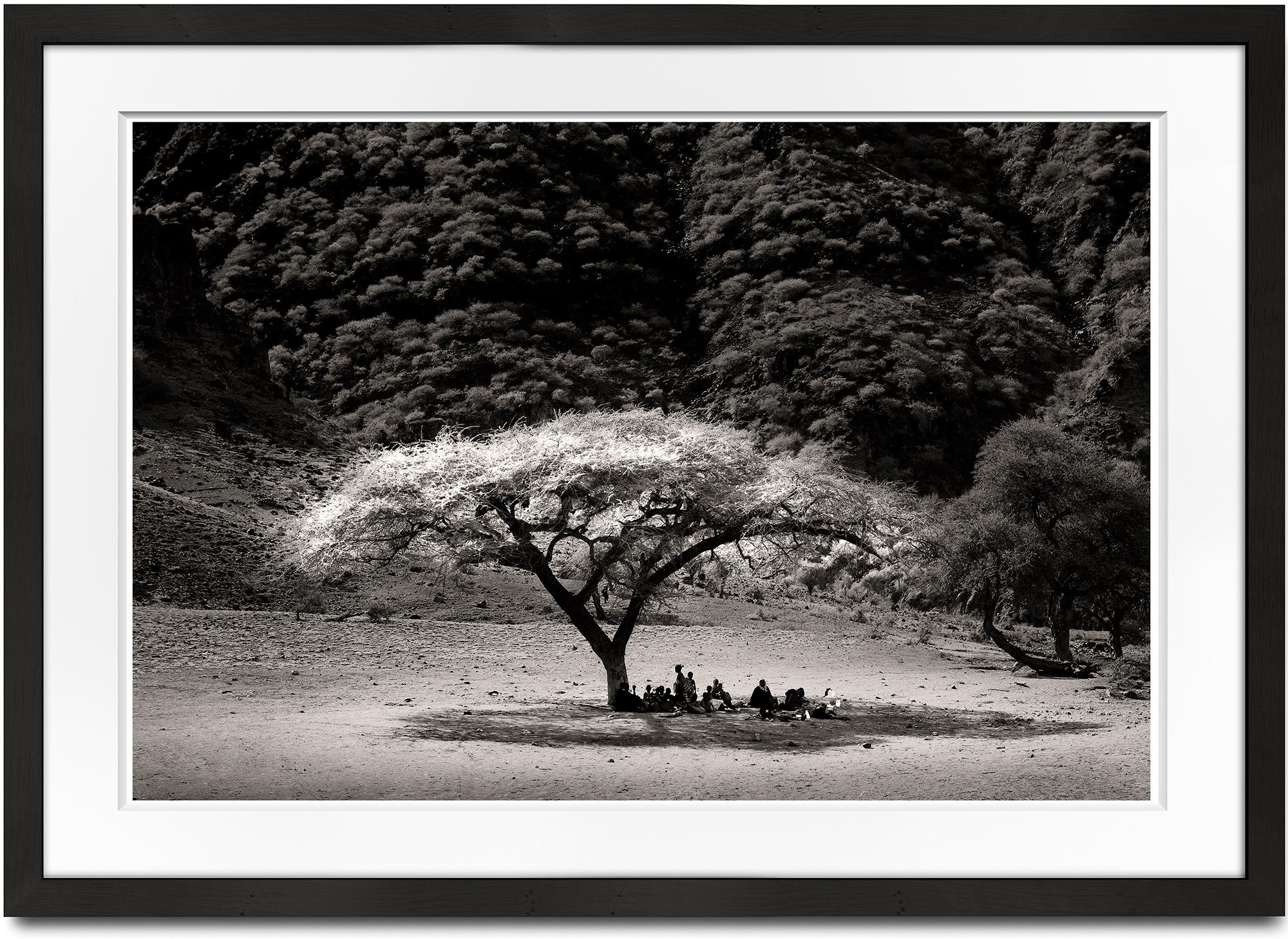 Midday in Rift Valley, Africa, people, black and white photography, family - Photograph by Joachim Schmeisser