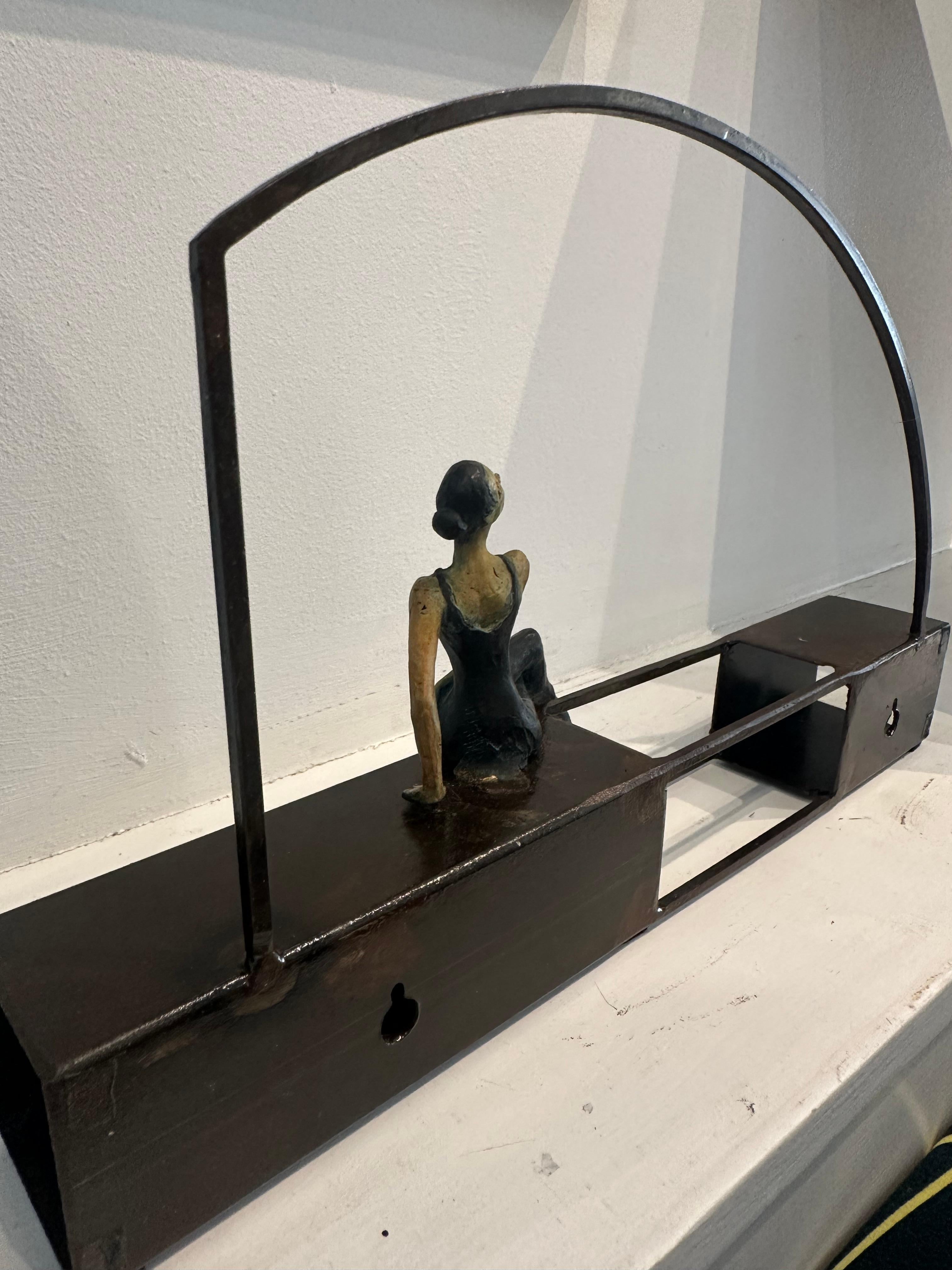Cet exemplaire fait partie d'une édition limitée de 25 sculptures de l'artiste.

Joan Artigas Planas est né en 1960 à Vilassar de Dalt, Barcelone.

En 1985, il obtient un diplôme en beaux-arts à l'université de Barcelone.

En 1987, il réalise son