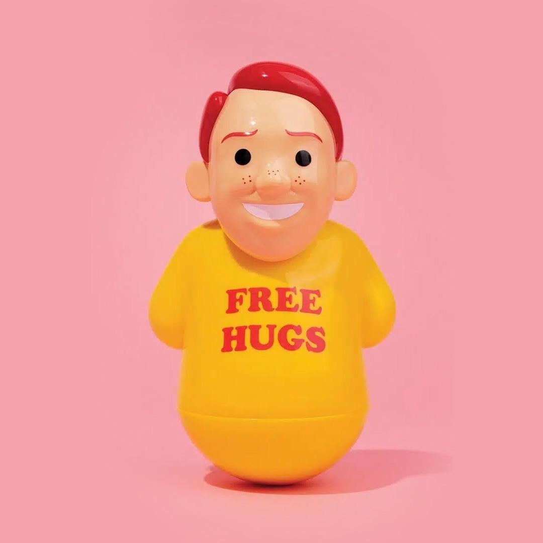 joan cornella free hugs