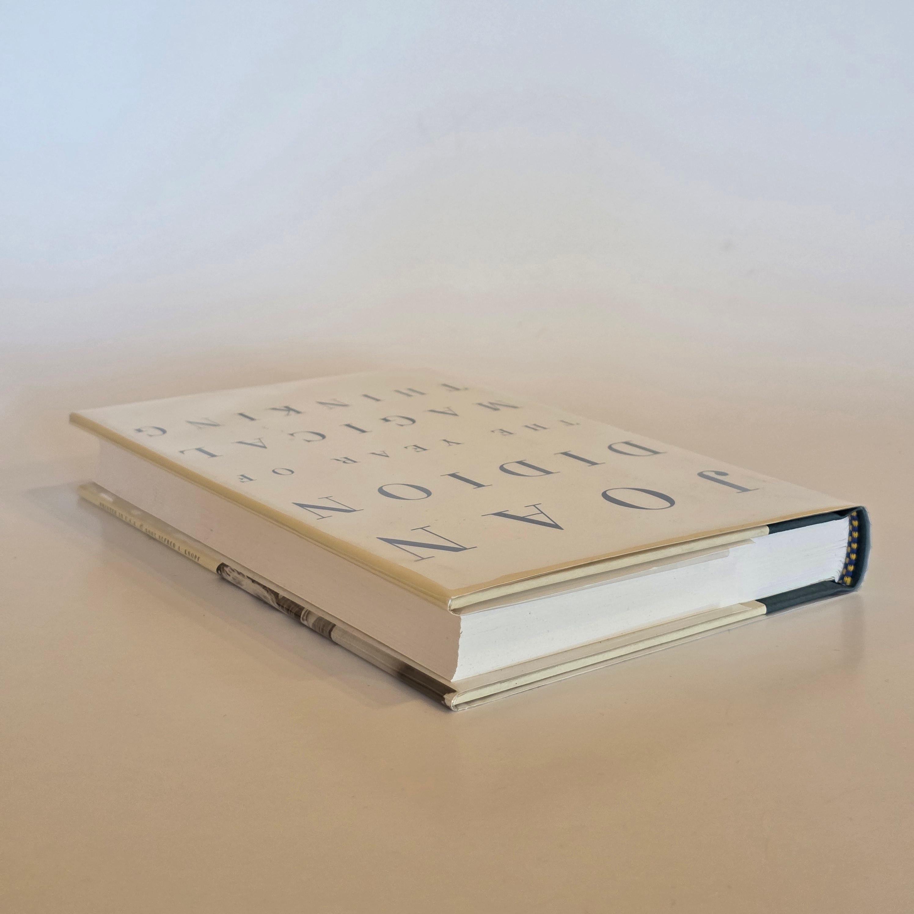 Joan Didion The Year of Magical Thinking Mint première édition, signée en vente 1
