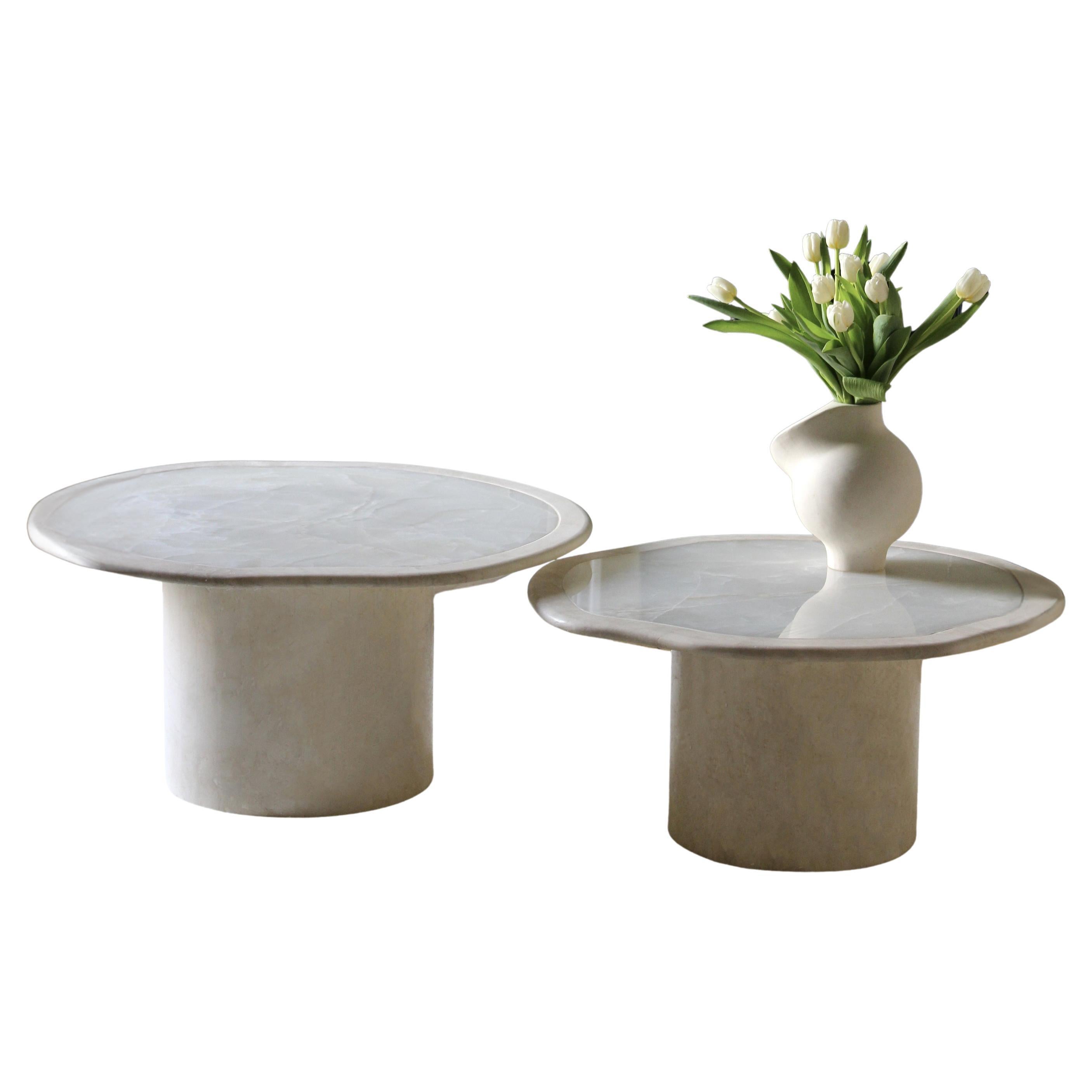 Couchtische aus Travertin und weißem Onyx des Duo Joan