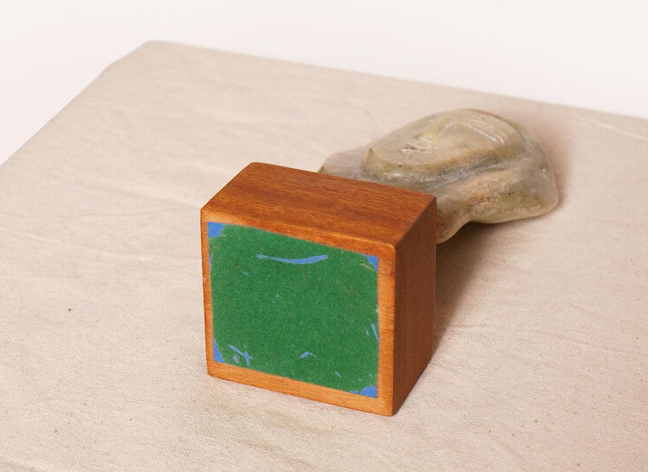 Mid-Century moderno Scultura di testa in pietra scolpita di Joan H. Shapiro in vendita