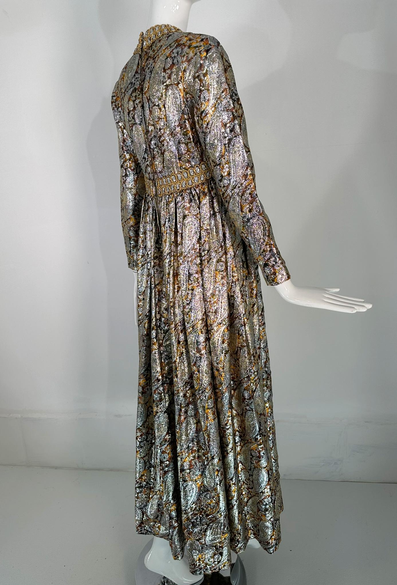 Kasper for Joan Leslie 1968 Documented Paisley Silk & Lurex Gown In Good Condition For Sale In West Palm Beach, FL