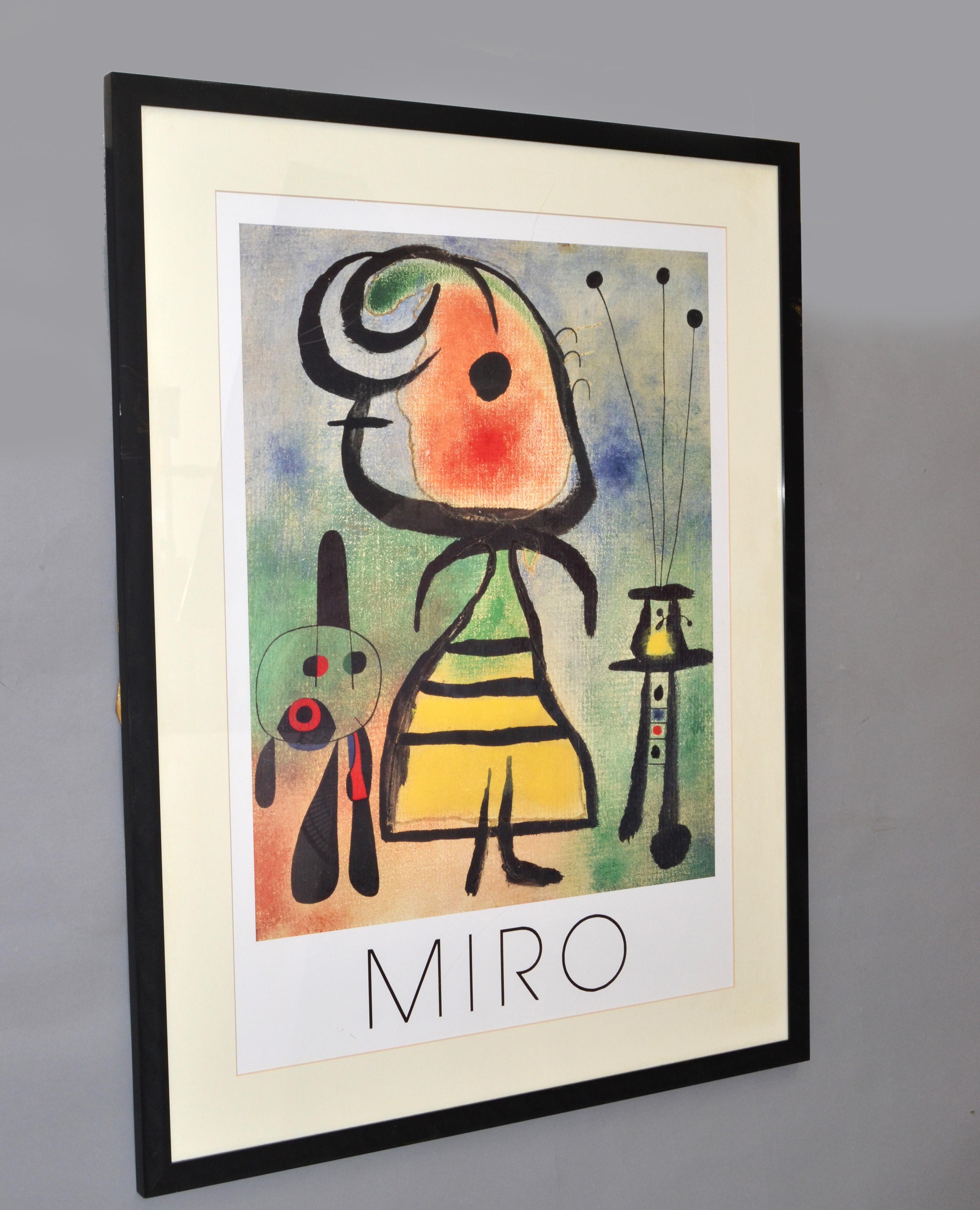 Finding the perfect cartones miro may mean sifting through those created during different time periods — this is a version that dates to the late 20th century, titled Femme Et Chat.
Framed Femme et Chat by Joan Miro Lithograph Printed in England,