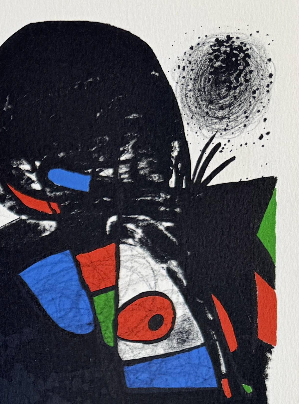 Joan Miro (1893-1983) - Omaggio a San Lazzaro

Litografia del 1975.

Edizione 371/575 (la fotocopia del colophon è inclusa).

Dimensioni dell'opera: 31 x 24 cm.

Ogni copia di questa litografia include la pagina originale allegata, conservata nella