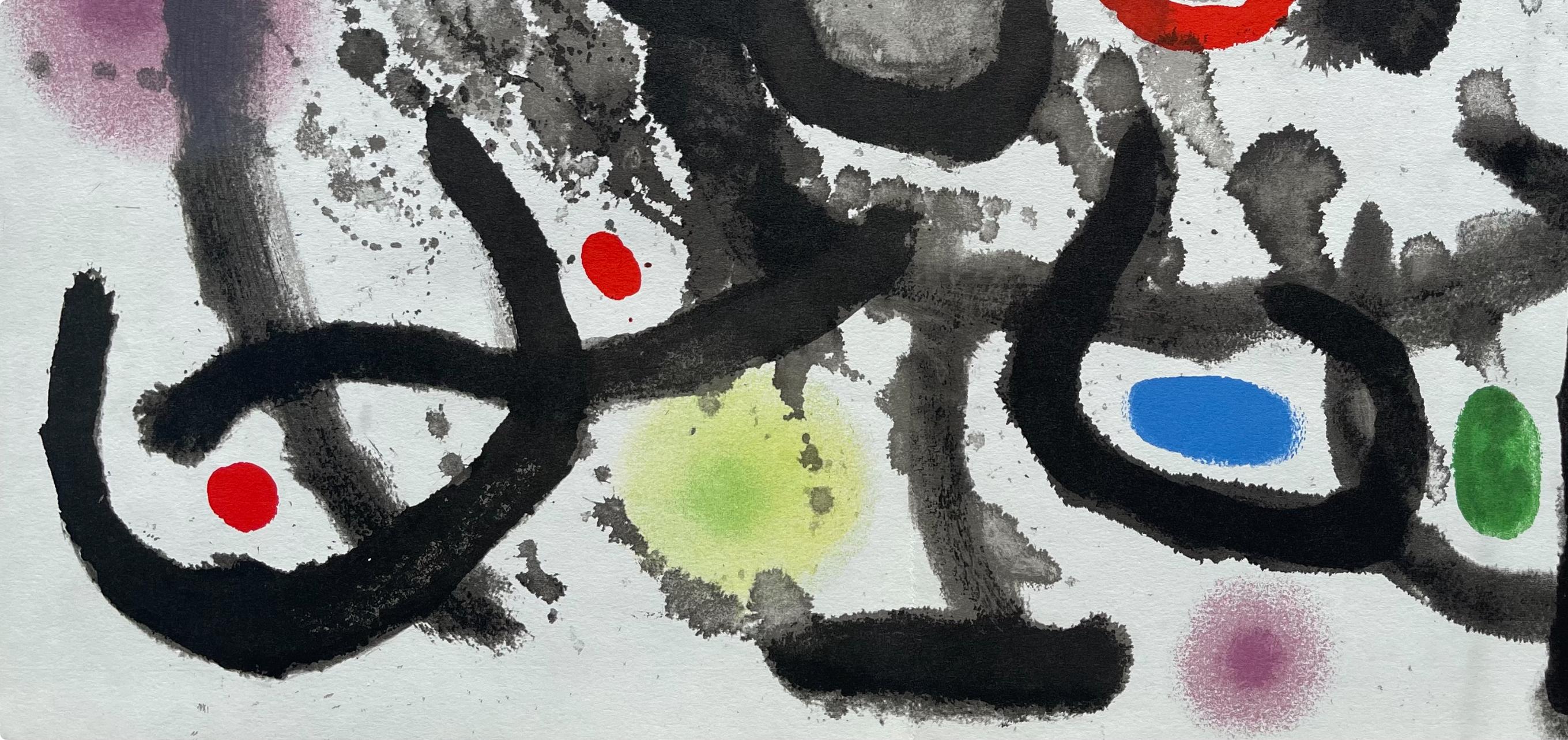 Miró, Composition, Derrière le miroir (d'après) - Gris Figurative Print par Joan Miró