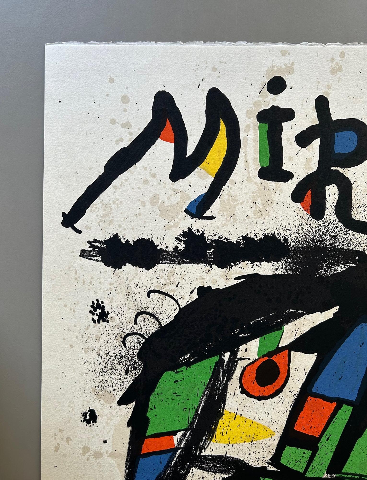 Affiche pour l'exposition Joan Miro à la Galerie Maeght

Lithographie imprimée en couleurs pour une exposition de l'œuvre de Miro à Paris de novembre 1978 à janvier 1979 signée au crayon d'un tirage de 75 exemplaires.

Celui-ci est numéroté 37/75
