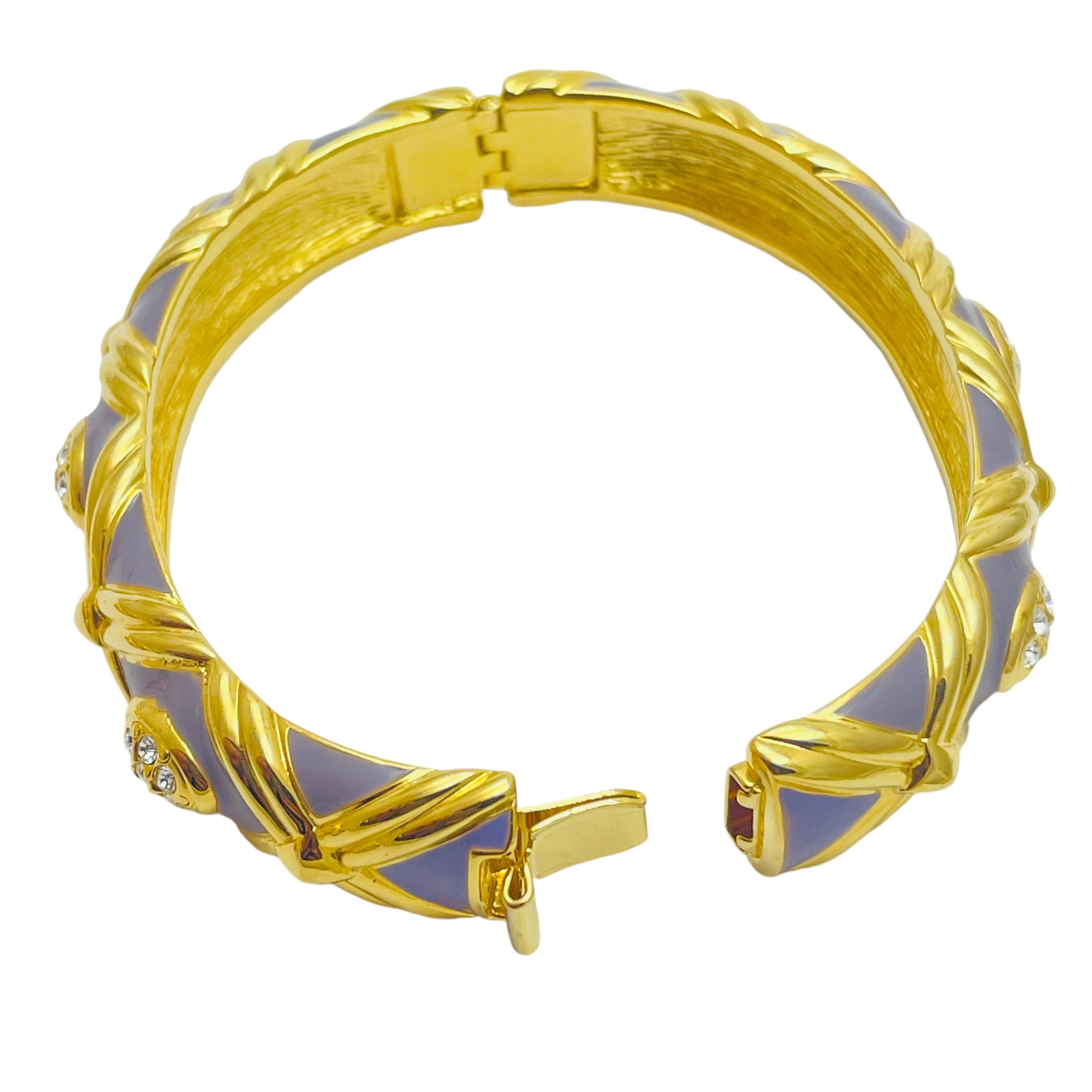JOAN RIVERS signed vintage gold tone enamel rhinestone designer runway bracelet In Good Condition In Palos Hills, IL
