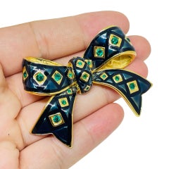 JOAN RIVERS signed vintage gold tone enamel rhinestones bow designer brooch