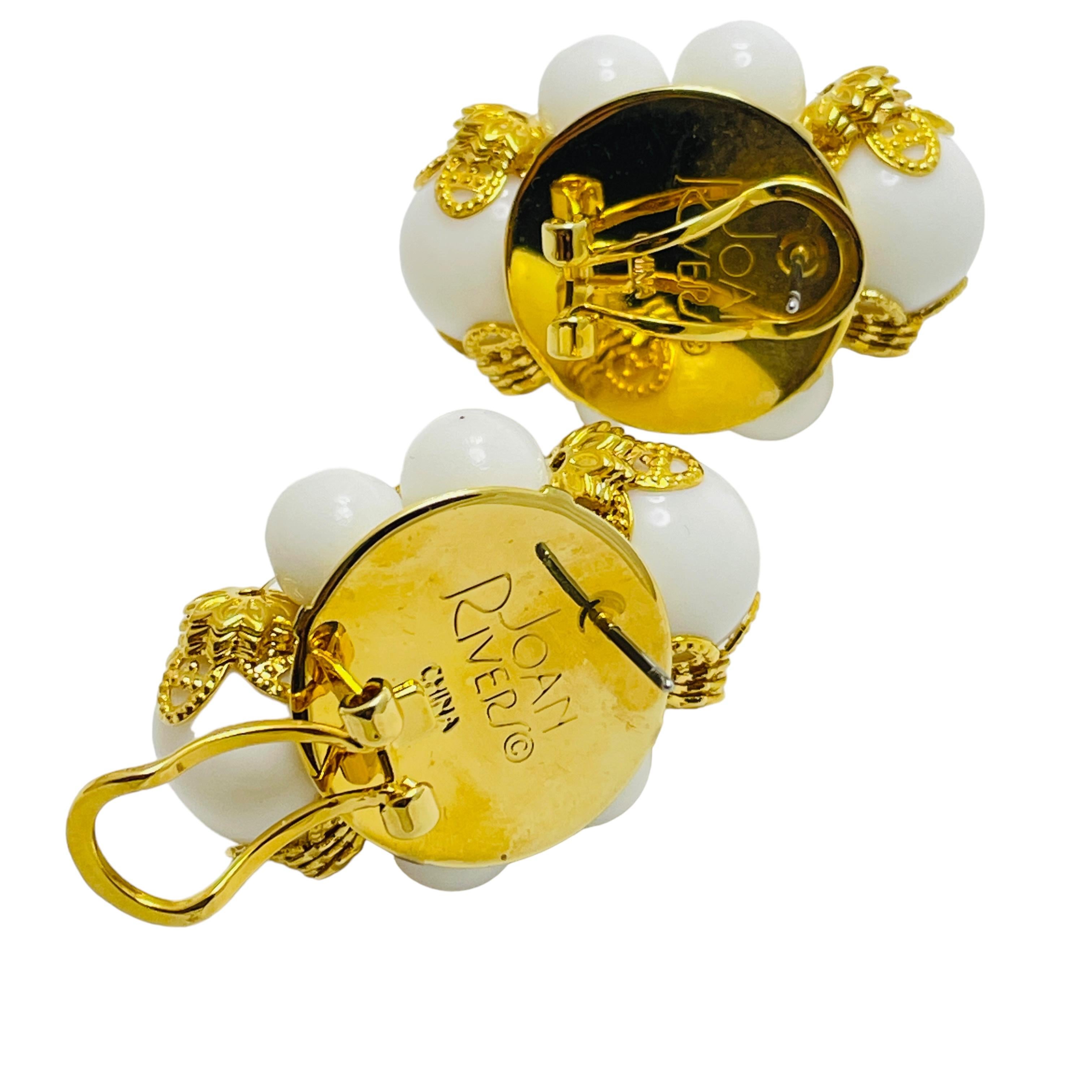 JOAN RIVERS signed vintage gold white cluster designer clip on earrings In Good Condition In Palos Hills, IL