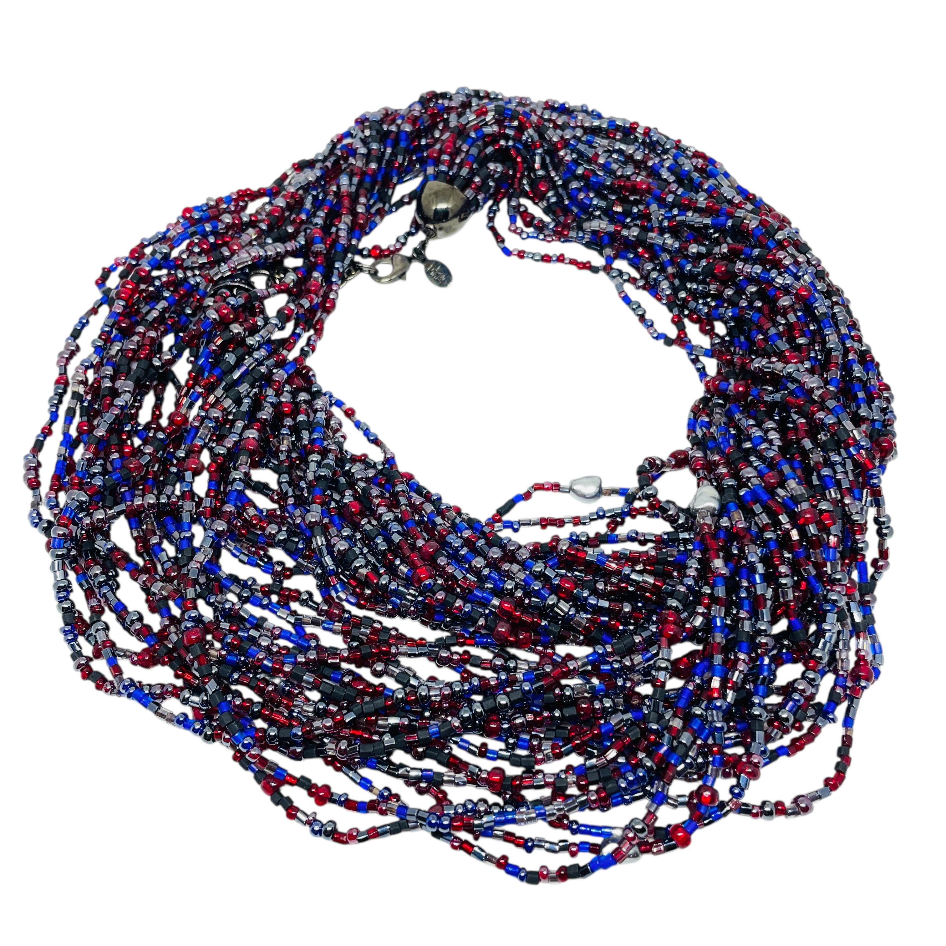 Collana firmata JOAN RIVERS con perle di vetro vintage in tonalità seta, a più fili in vendita 1