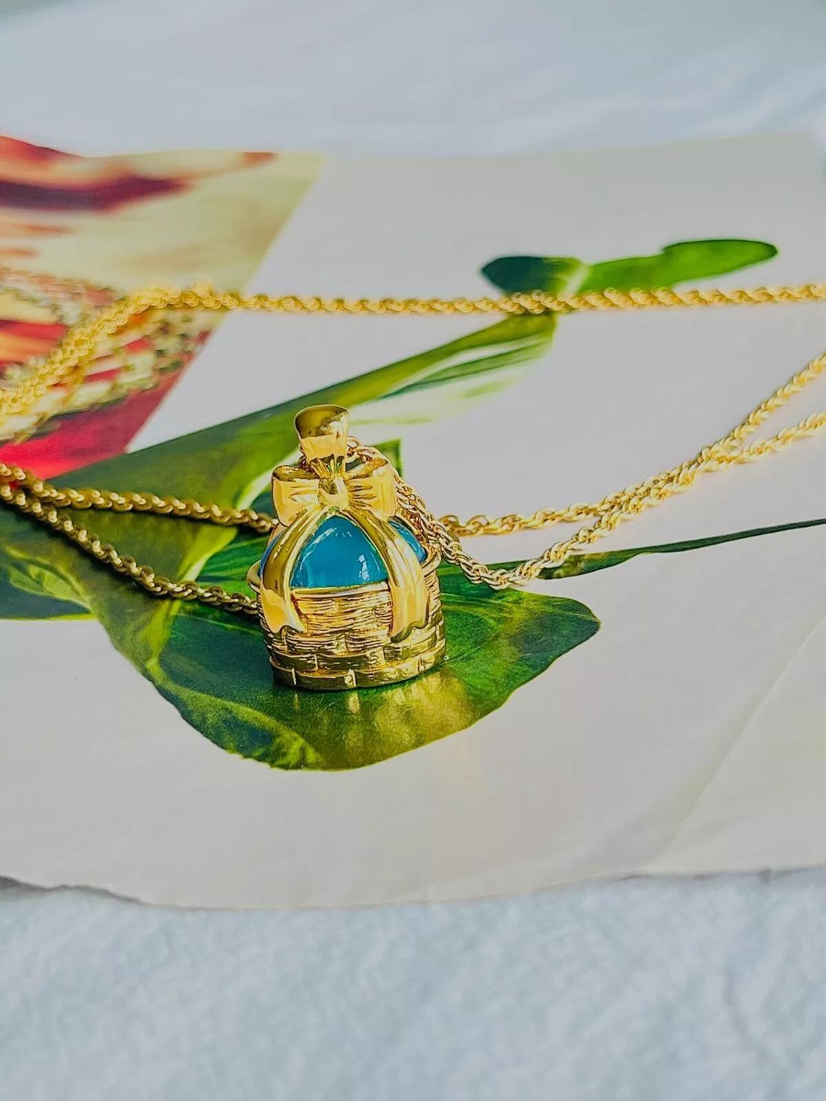 Women's or Men's Joan Rivers Vintage Blue Glass Basket Bow Present Pendant Chain Long Necklace For Sale